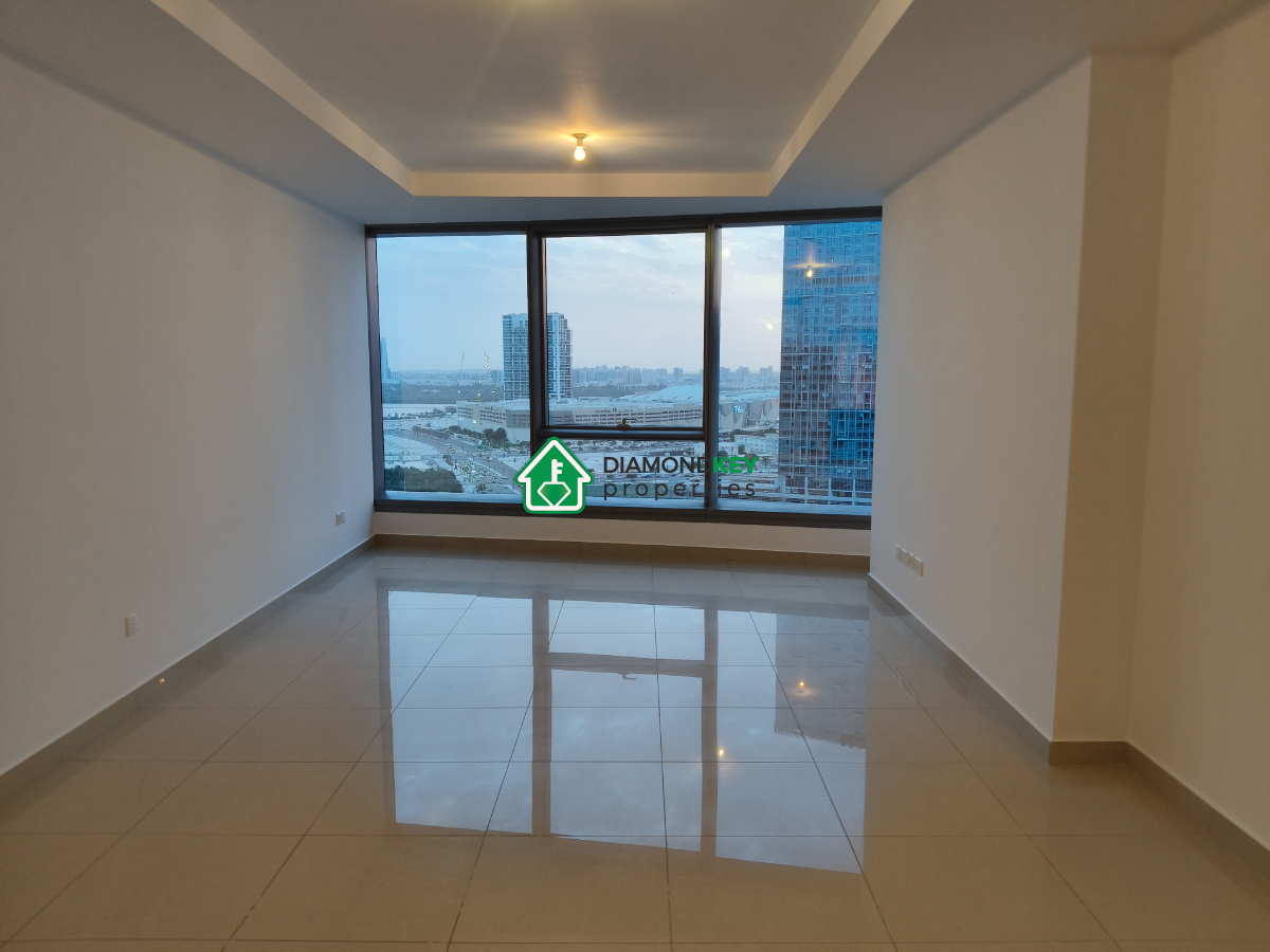 Huge Unit| Mid Floor| Open View|