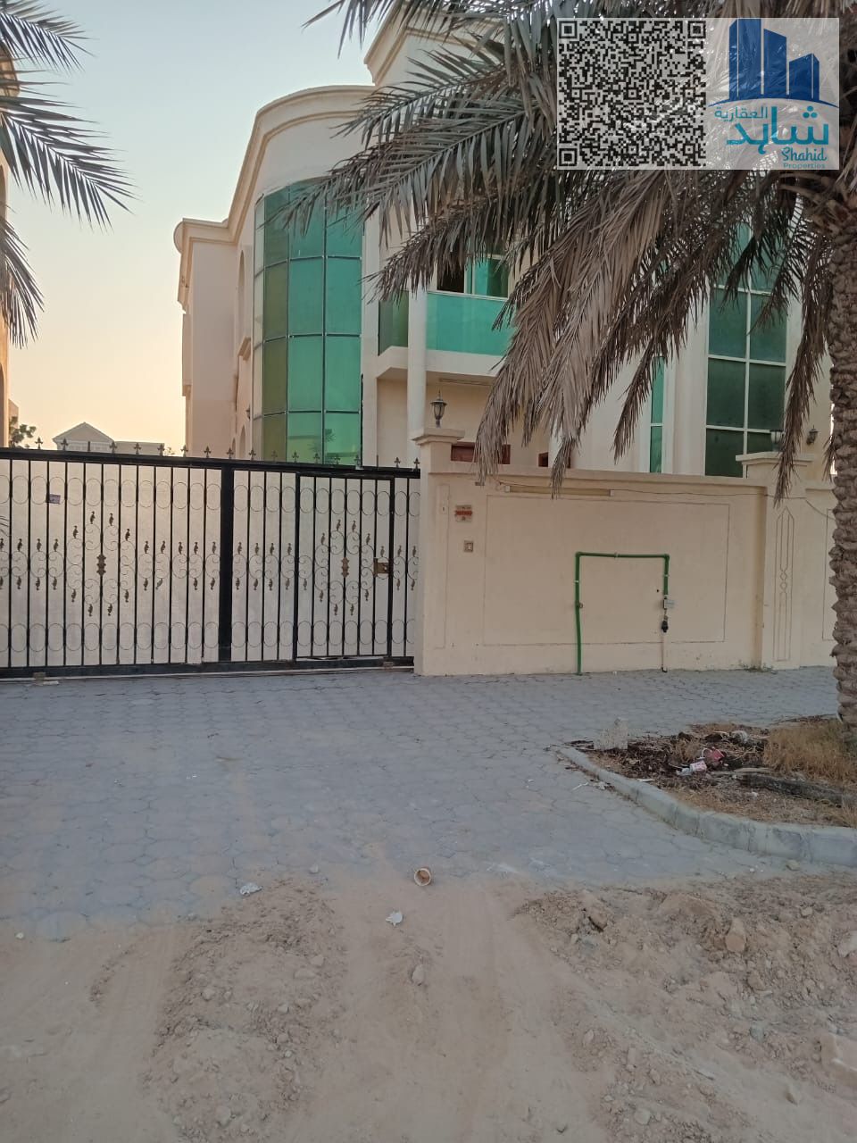 Huge Villa / Master Bedroom / Prime Location