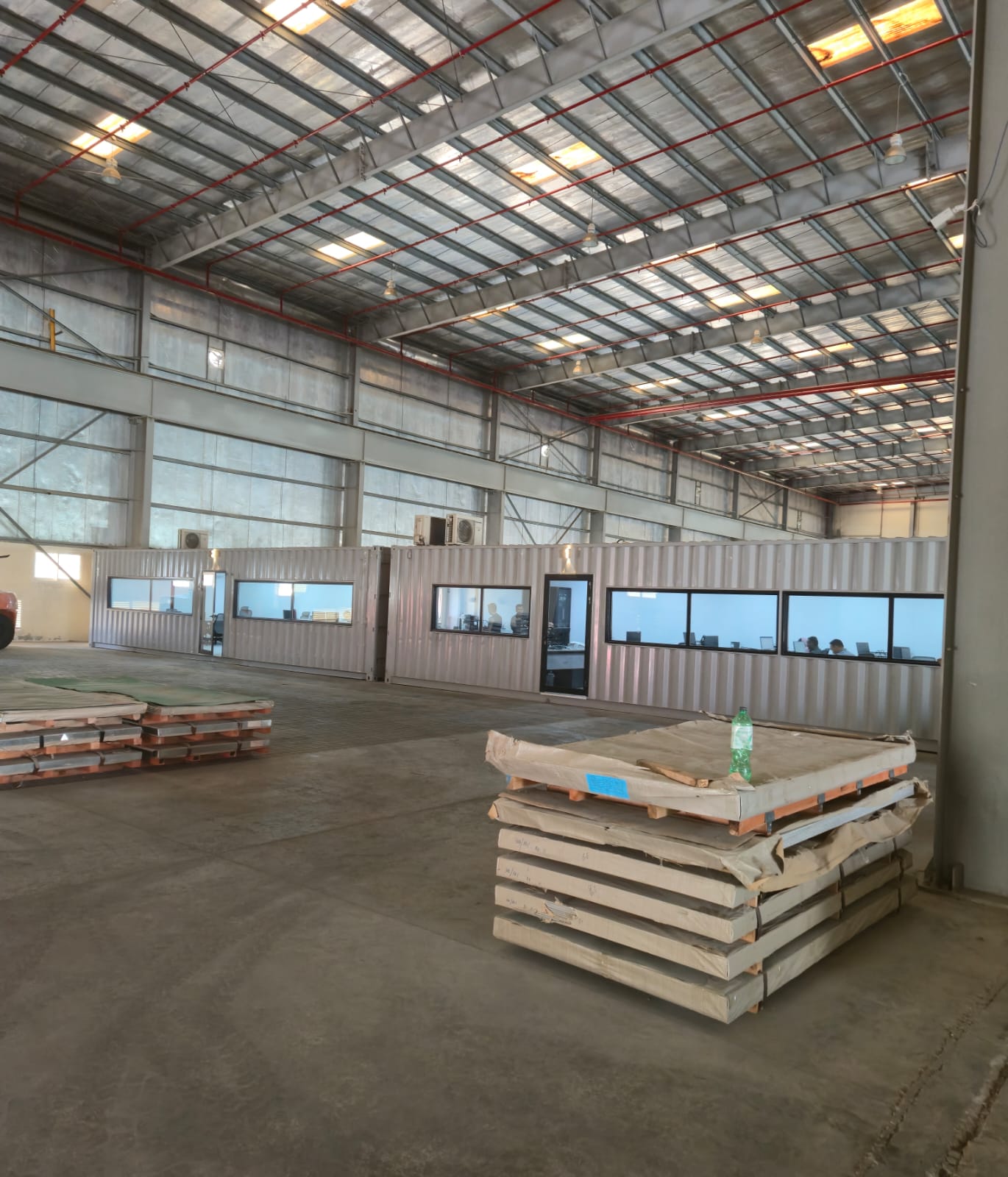 Modern Warehouse for Sale – JAFZA South | 12.7m Height | 360KW Power