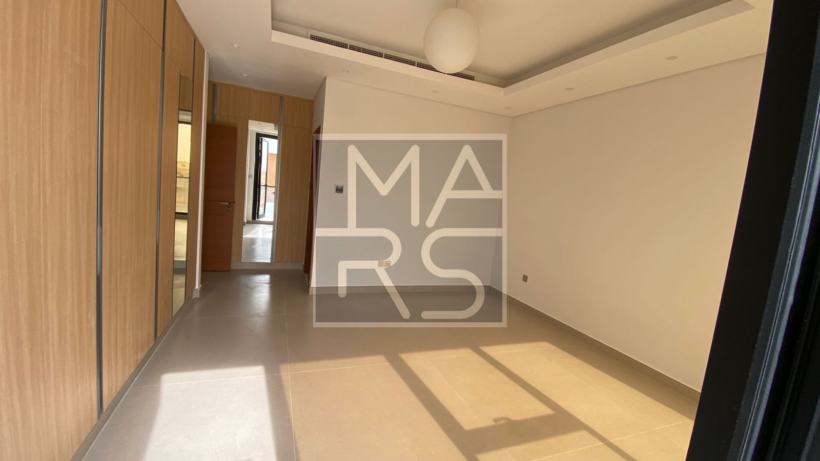 Villa for sale in Shams Garden City, 3 bedrooms, land area 4032 sq ft, built-up area 2499 sq ft