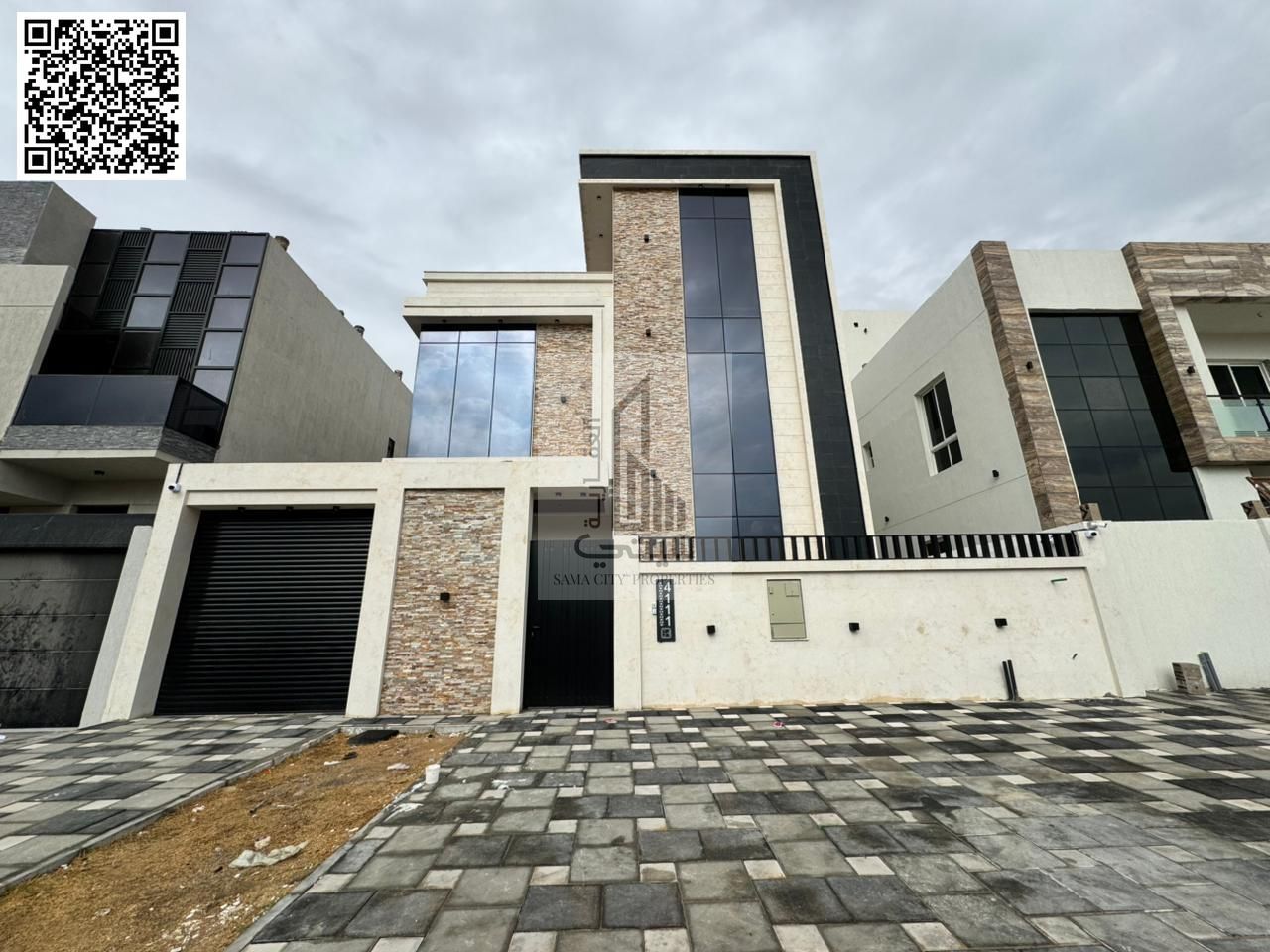 Luxury 5BR Villa with Roof in Al Yasmeen