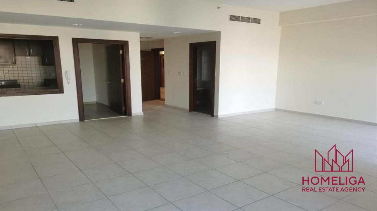 SPACIOUS | CLOSE TO METRO STATION | VACANT