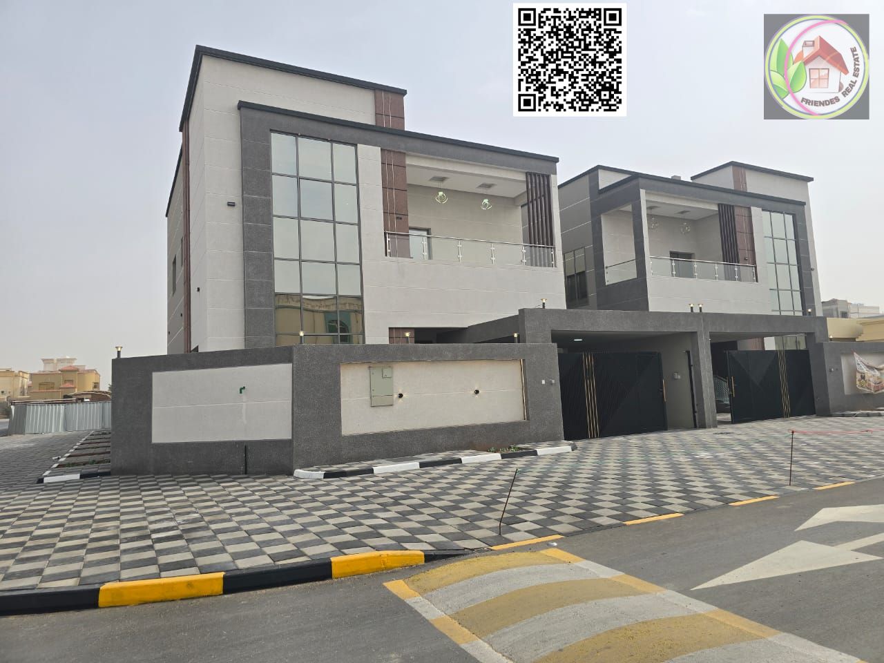 For sale: A luxurious villa in a prime corner location on two streets in Al Rawdah district. Includes air conditioning. Large land area and very elega