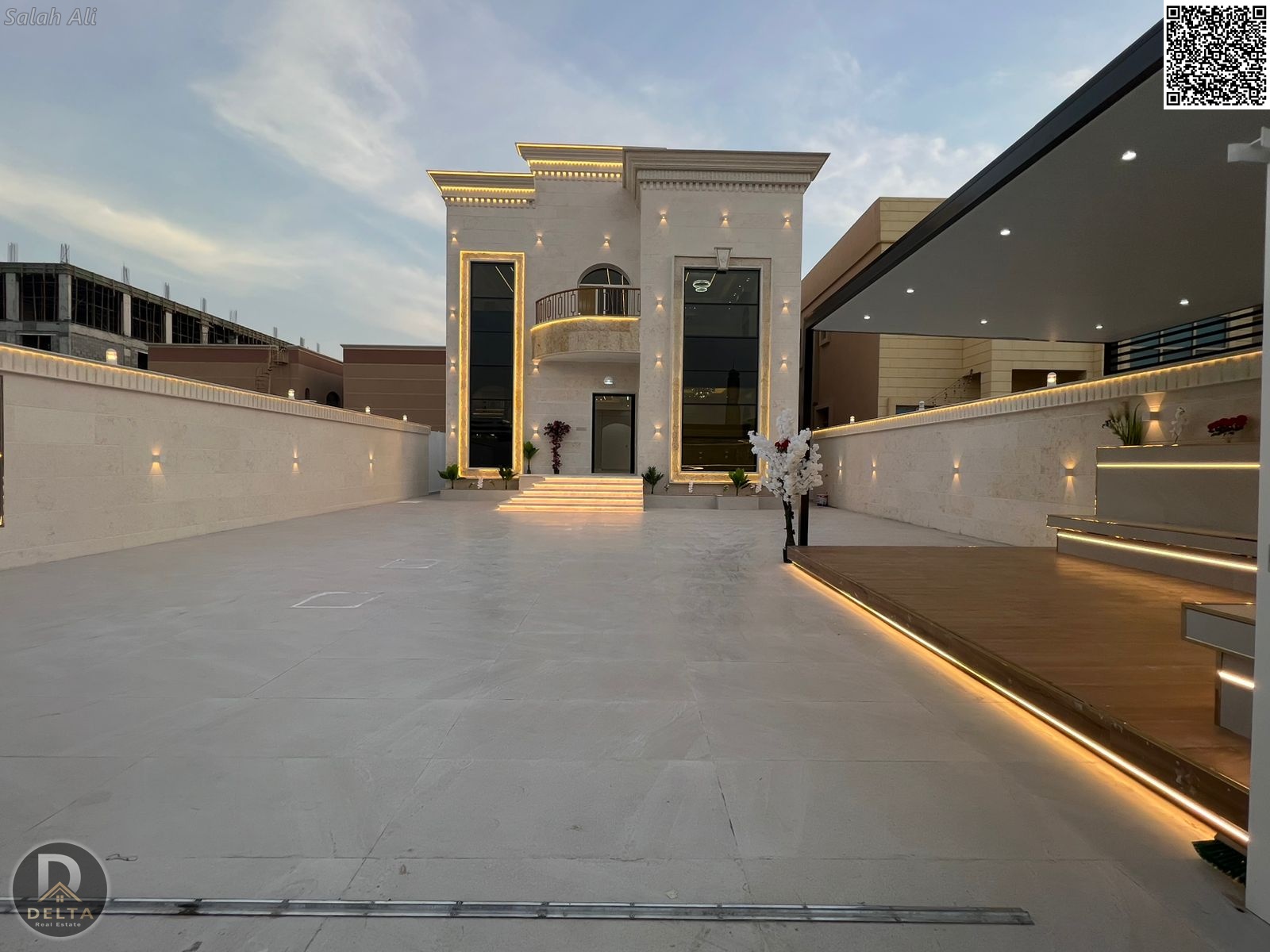 For sale: a villa with a strategic location close to all services, schools, and shopping centers.