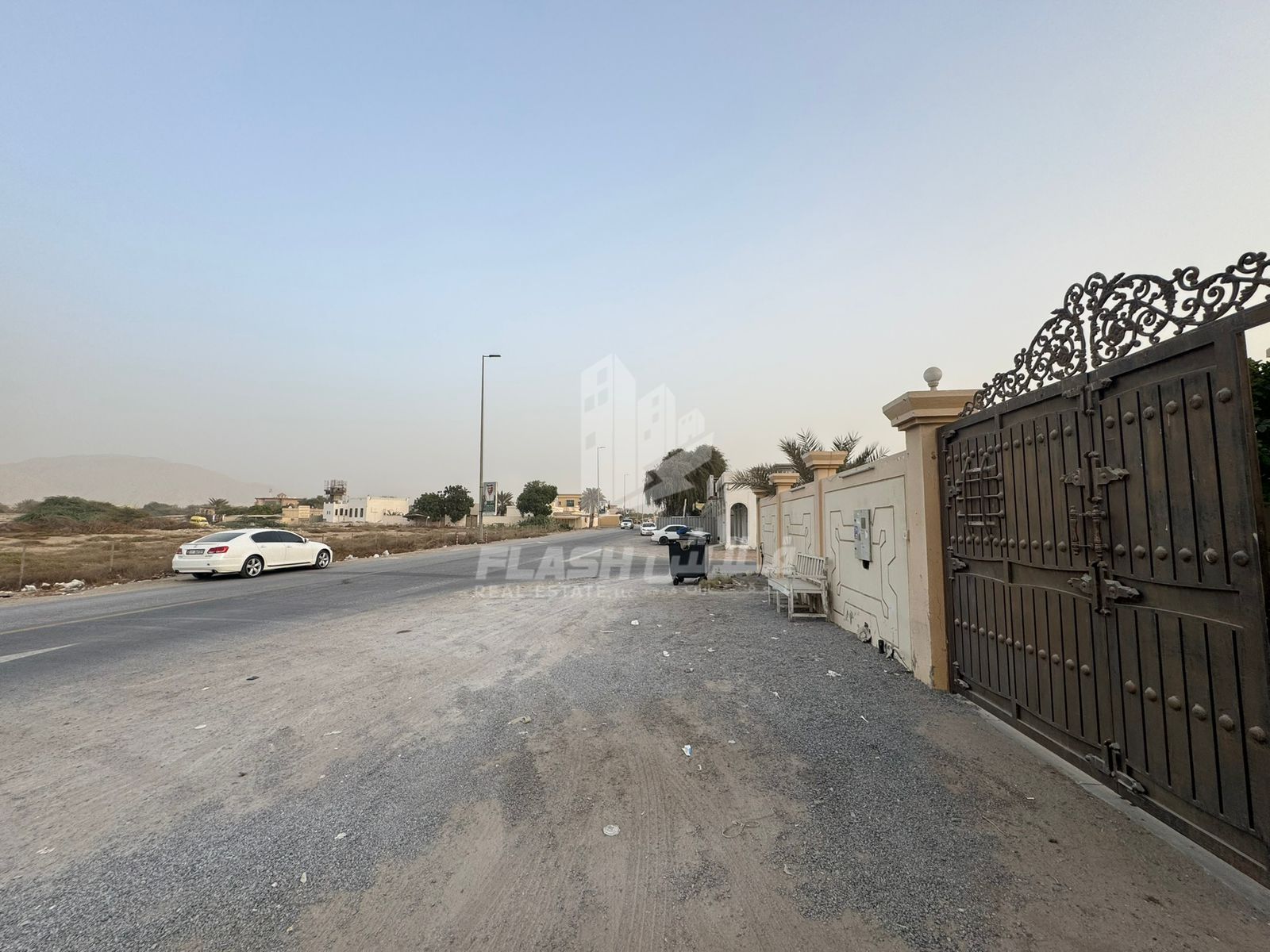 Villa + Commercial Annex for Sale in Ras Al Khaimah - Shamal