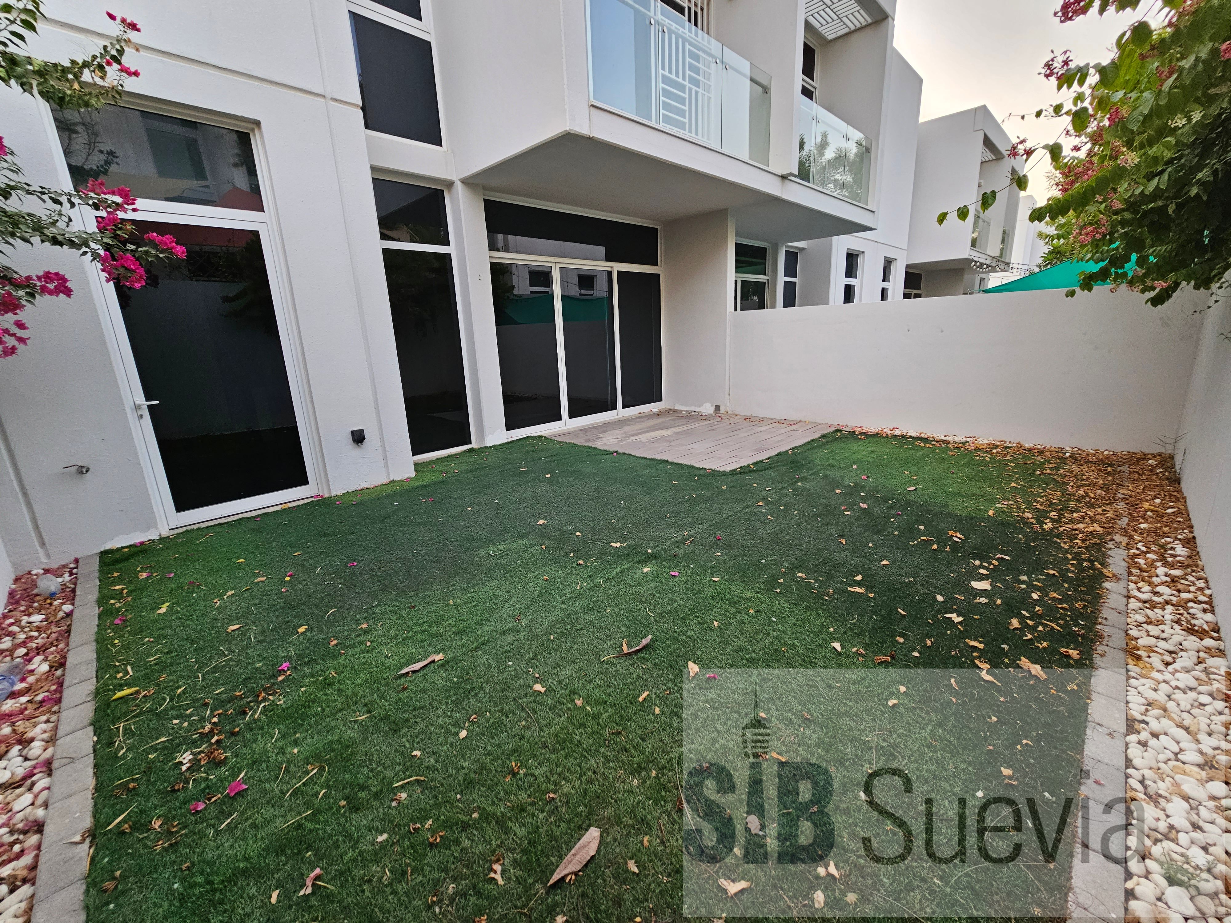 Well Maintained I 3 bed | Type A