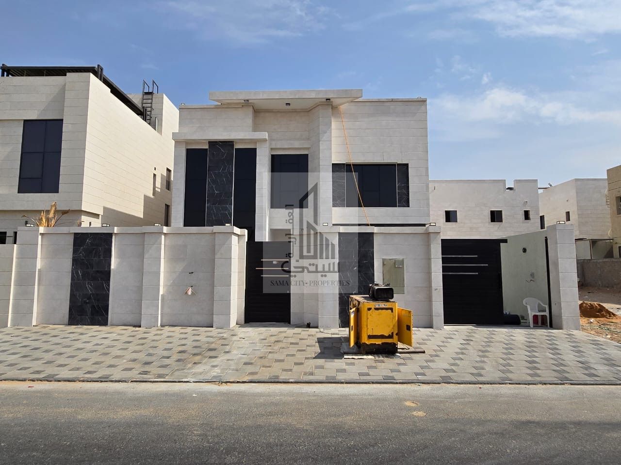New brand deloux villa with swimming pool for sale