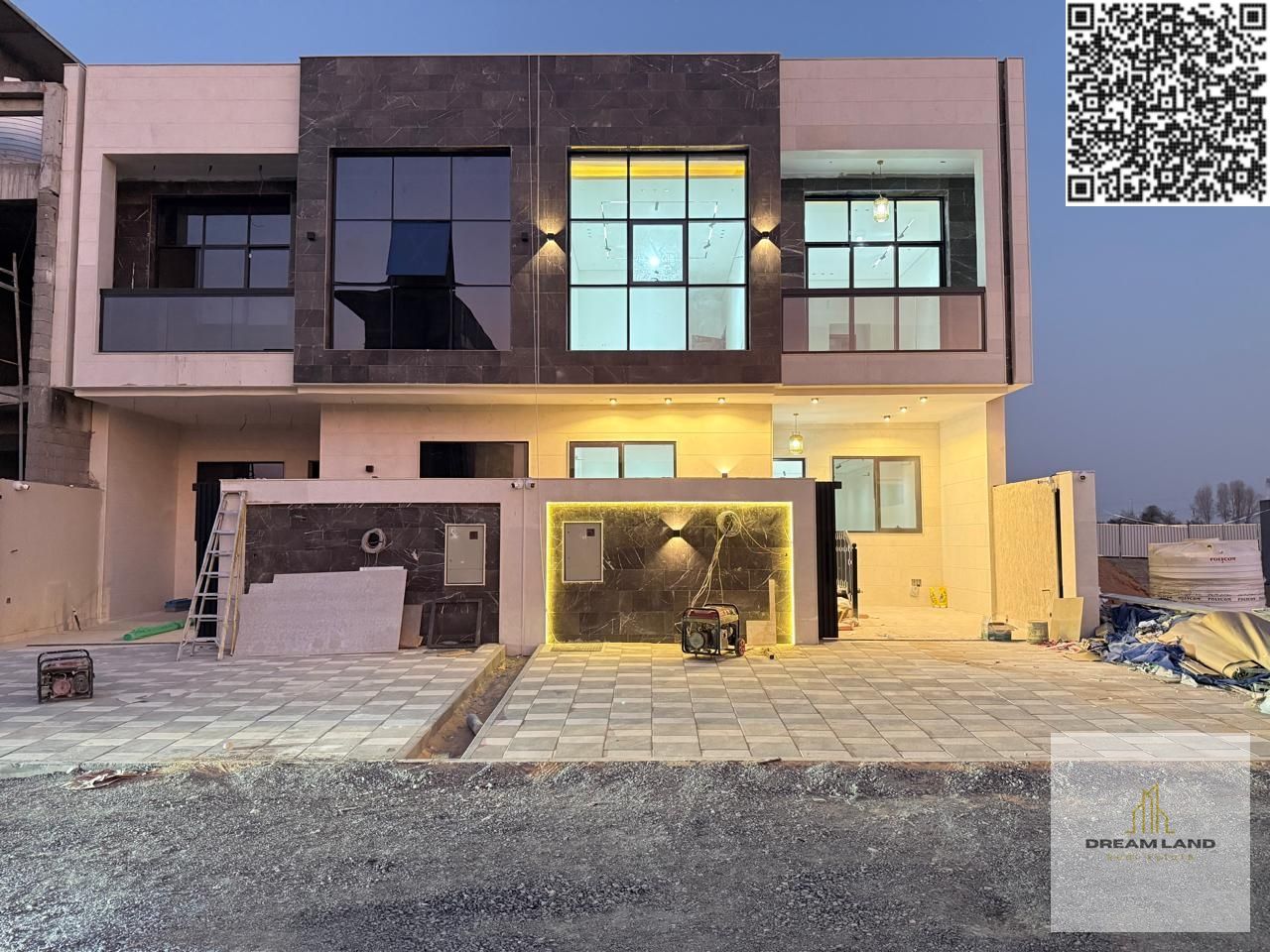 A golden opportunity! A luxurious G+2 villa in Al Helio 2, Ajman, at a special price including registration fees and air conditioning, featuring a mod