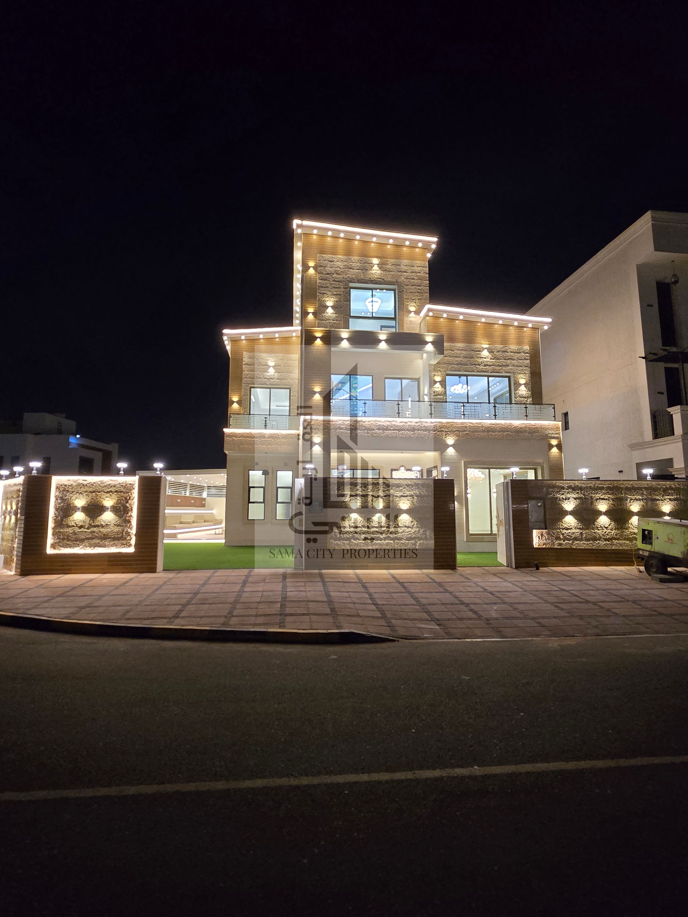 Luxury villa with free access including registration fees