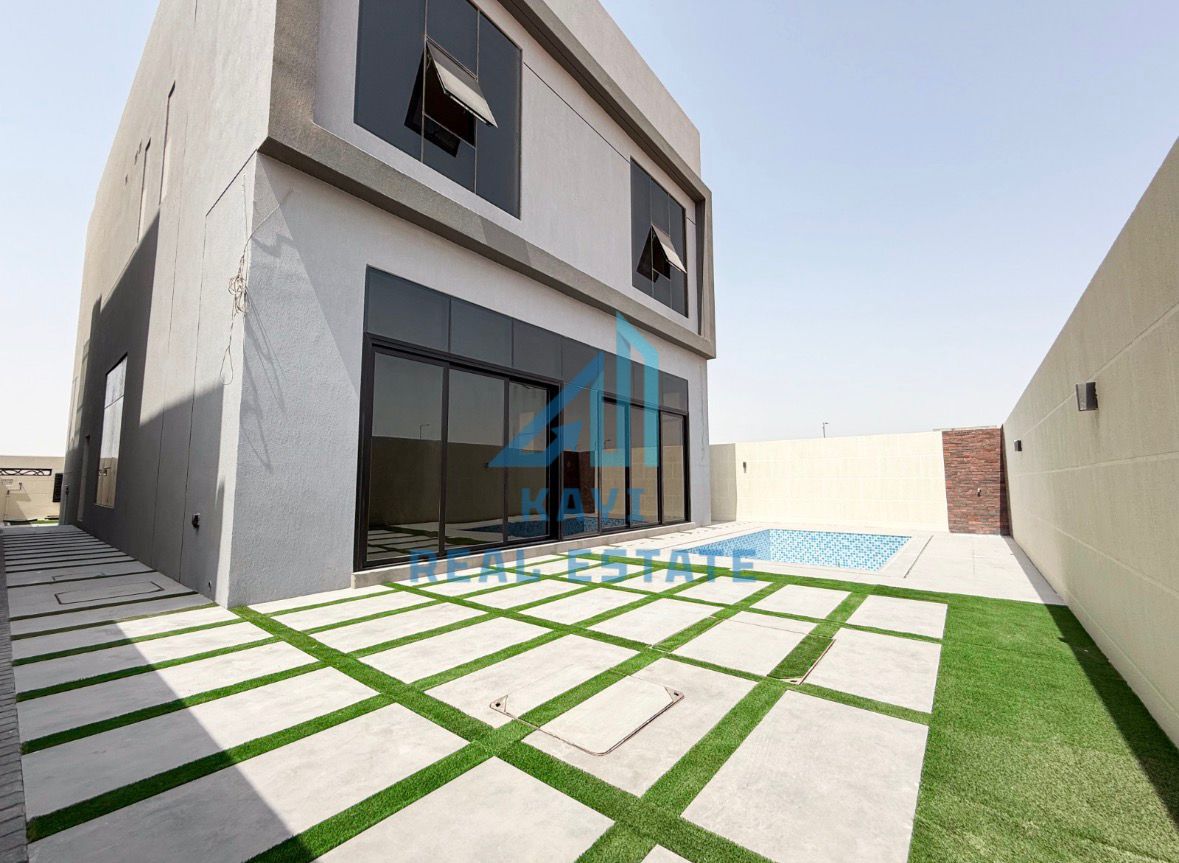 Elite Family Living | Lavish 5BHK Villa (G+1+50%) | Zero Service Charges