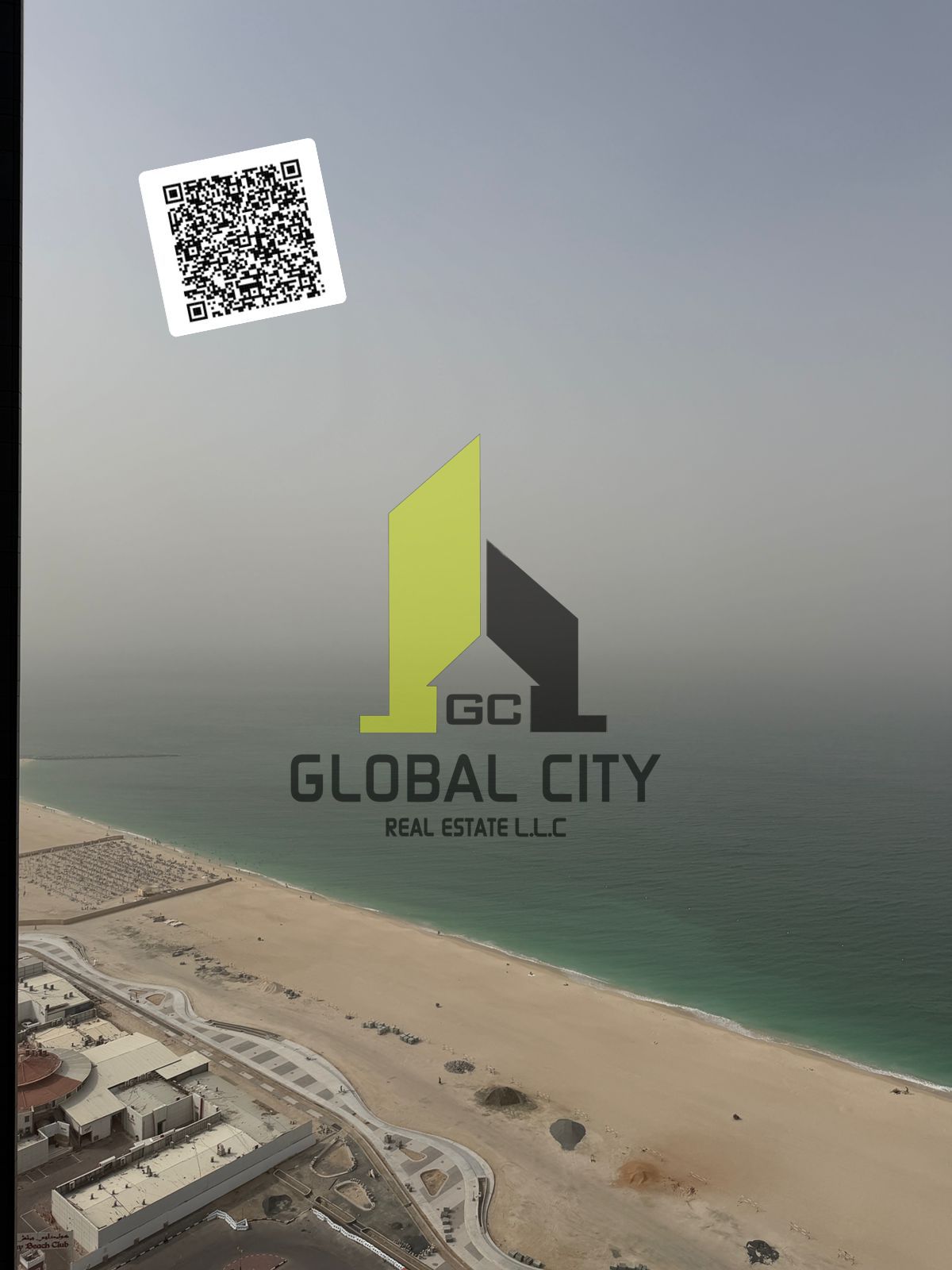 available 2bhk for sale in cornish tower cash full sea view