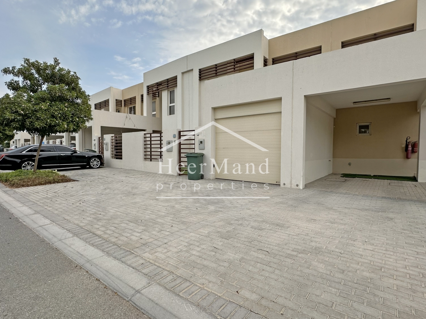 Quite Community-3BR With Maids-Private Garden