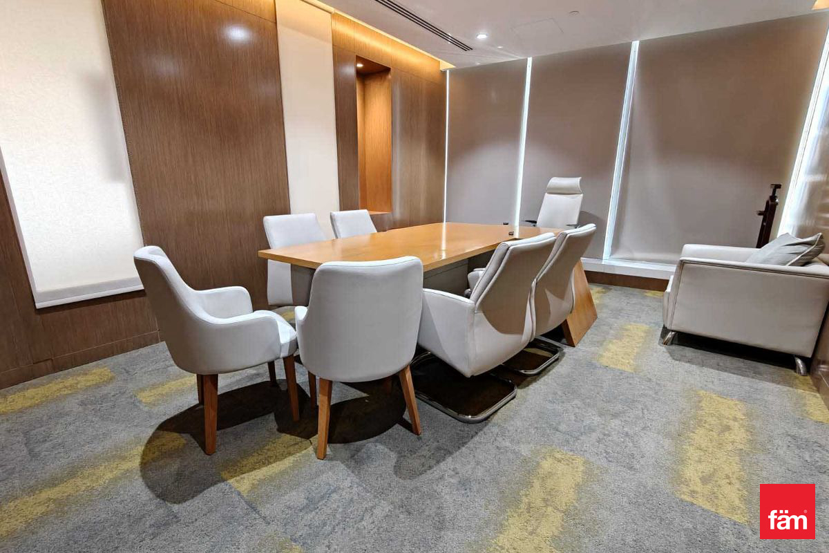 Luxury Fitting | Community Specialist | Furnished