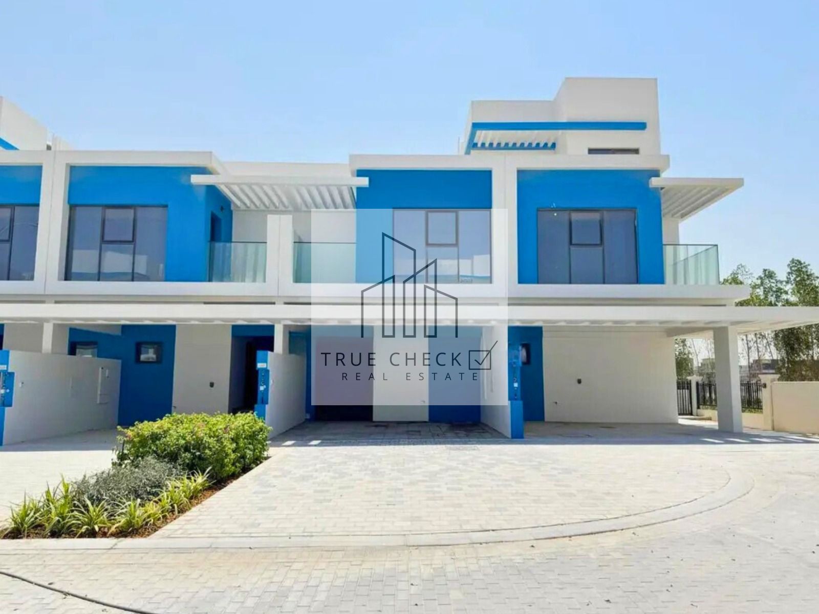 Elegant 4 Bedrooms | Private Garden | Single Row | Negotiable