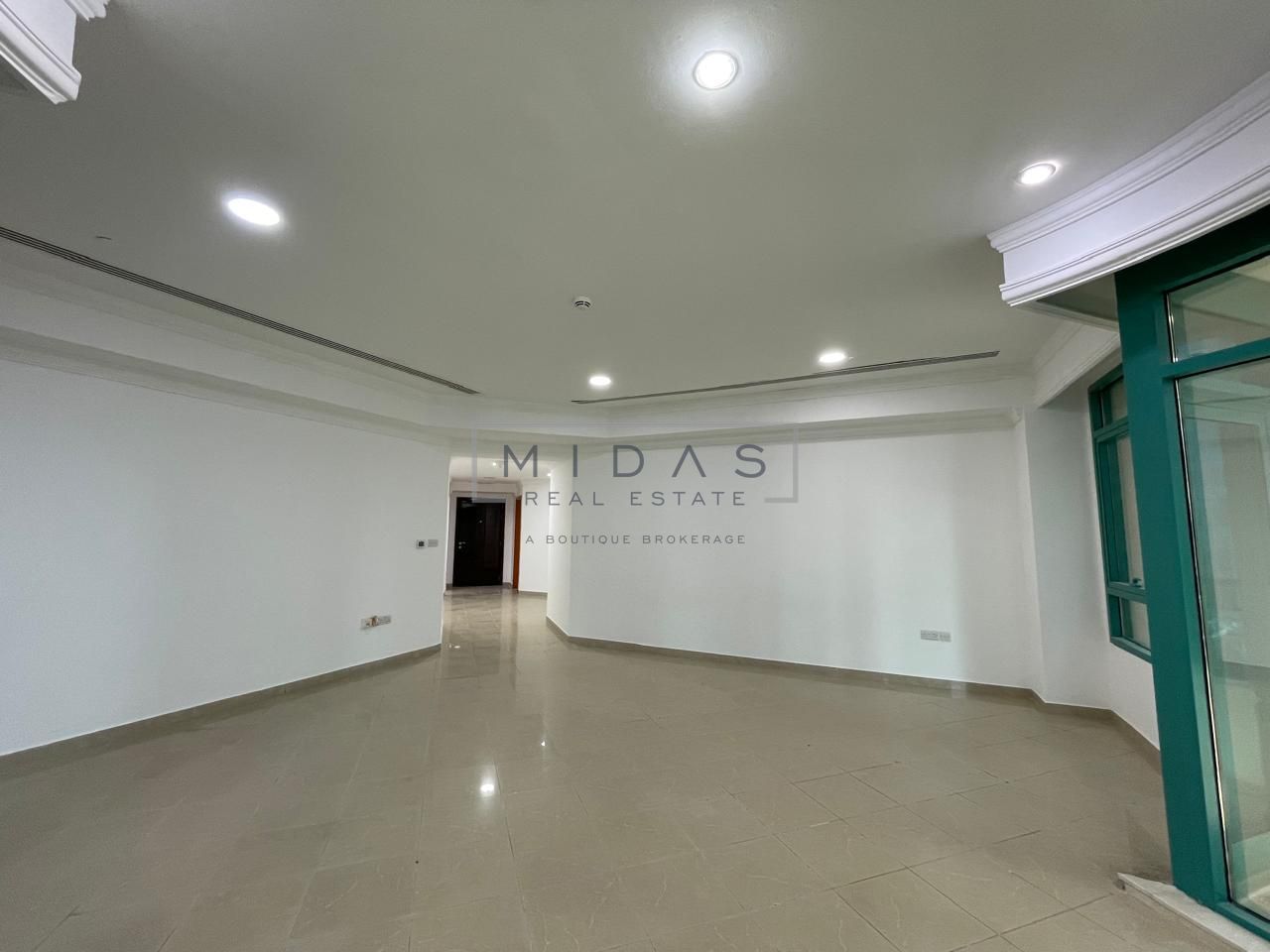 3BR/Spacious | Cose to Tram | Close to Amenities