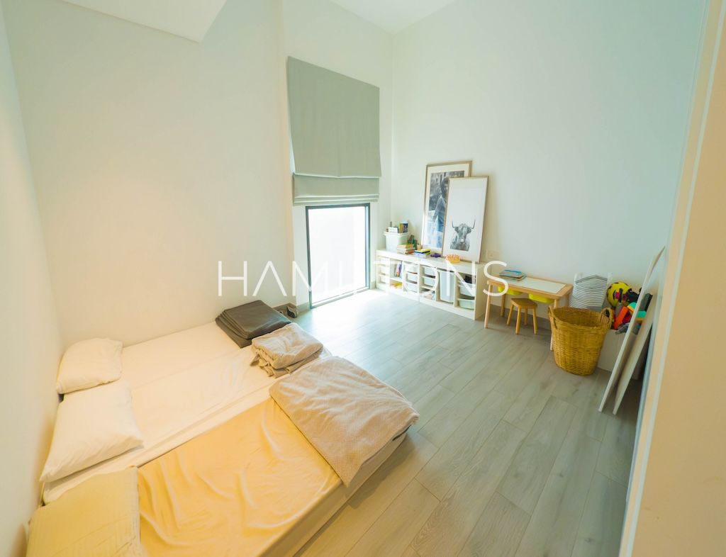 Modern Villa | Private & Exclusive | Resale Offer