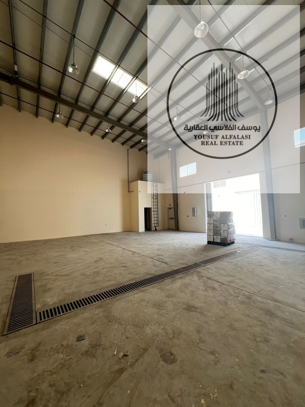 Warehouse rent in Umm Al Quwain, 2500 SQFT , 25 KW , Price 80000 AED