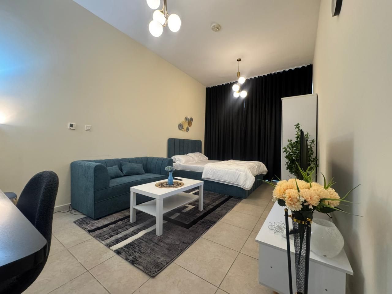 Spacious and Stylish II Elegant Living II Bright and Airy II Prime Location