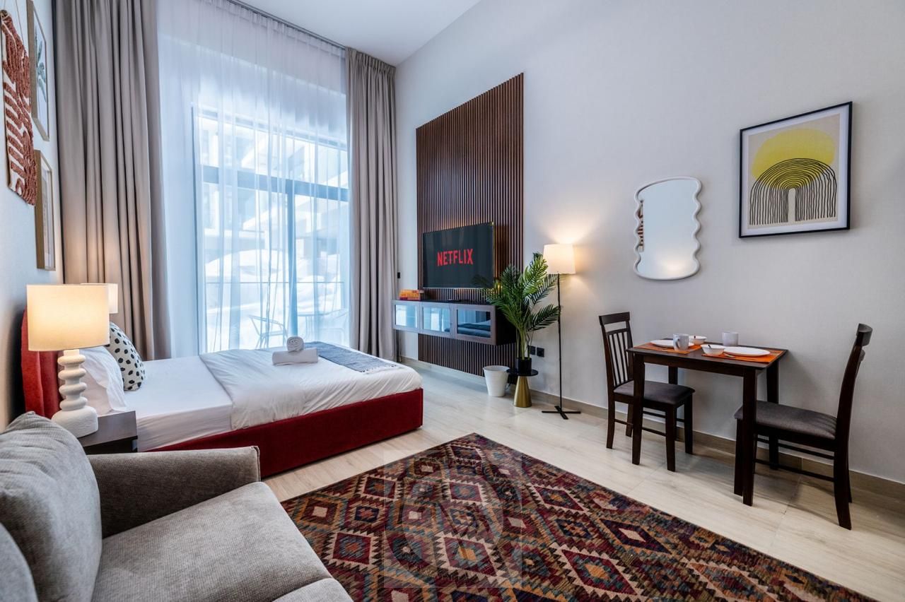 Fully Furnished Luxury Studio Apartment