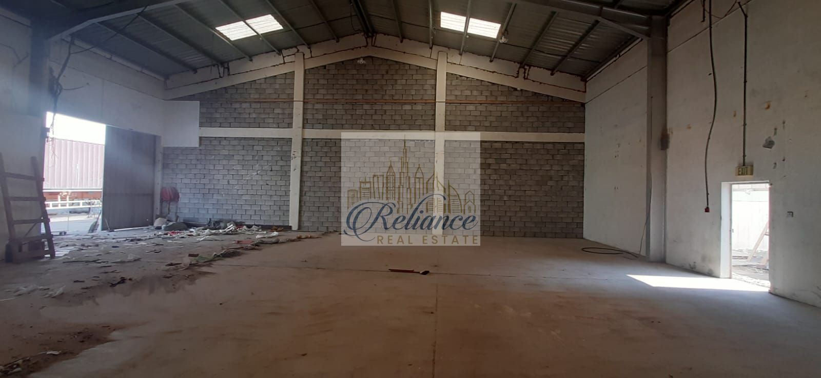 FULLY FITTED I HIGH CEILING I FLEXIBLE TERMS