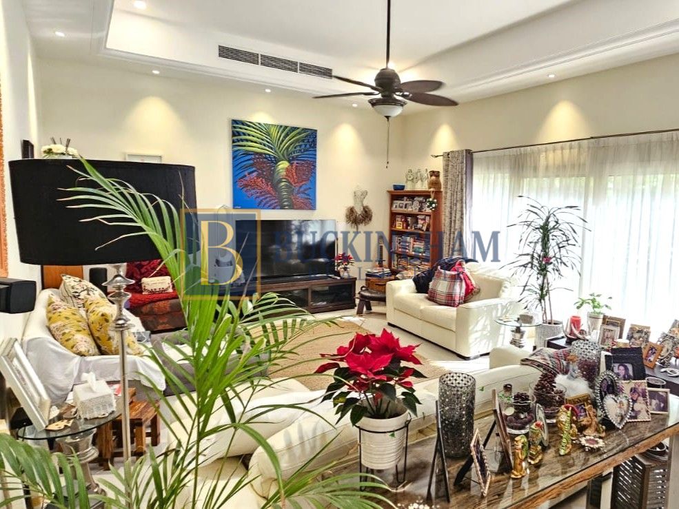 Modern 5 BR Villa + Maid’s l Panoramic Park View