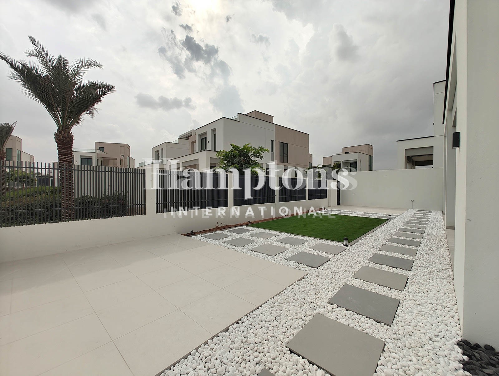 Upgraded | Single Row | Premium Location