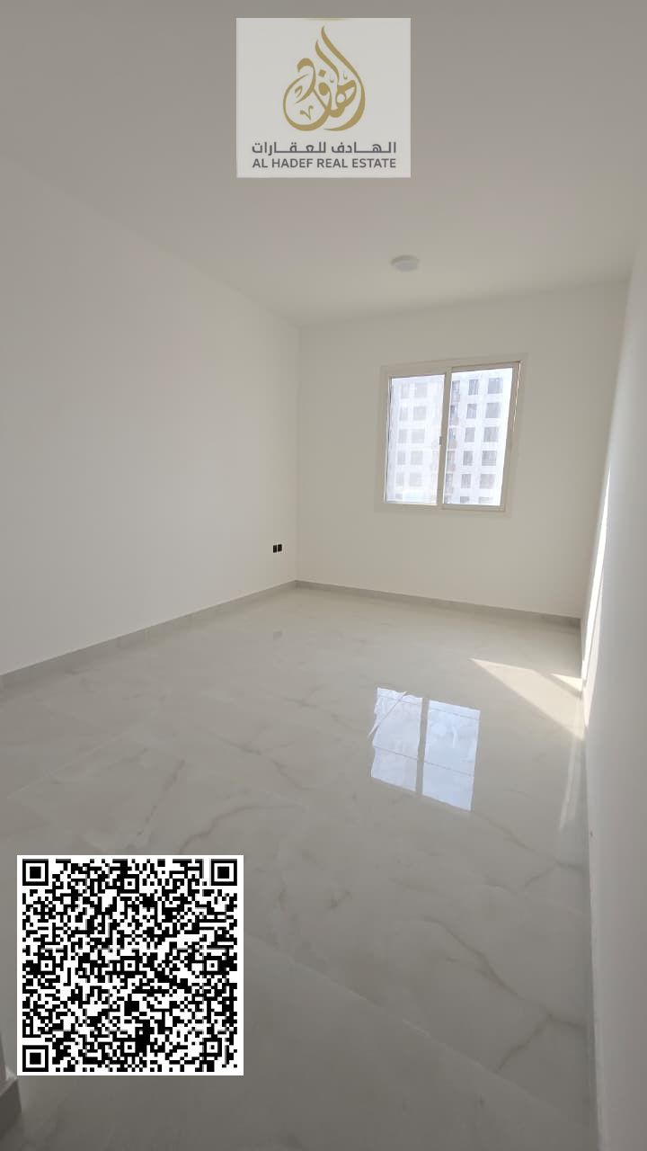 Two bedrooms, a living room with a balcony, three bathrooms, first occupancy