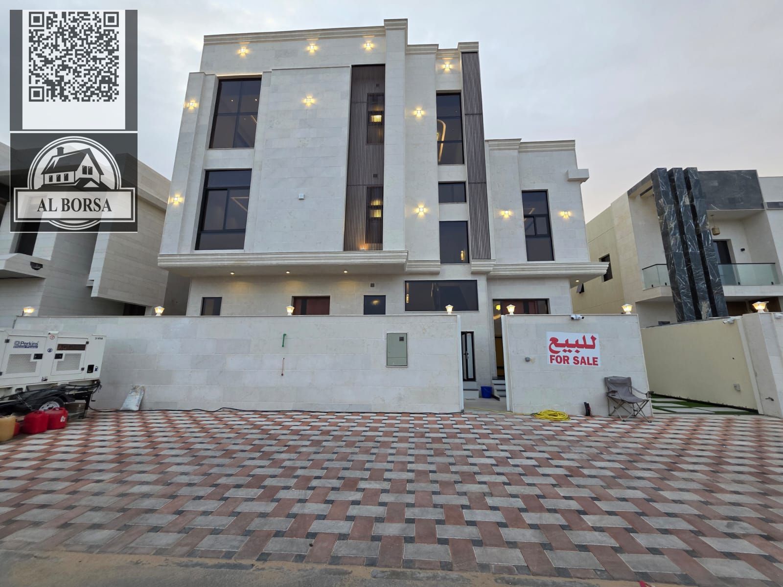 For SALE a villa in Al Helio 2 in Ajman, 6 master bedrooms, a majlis, a hall, a maid's room, and a store