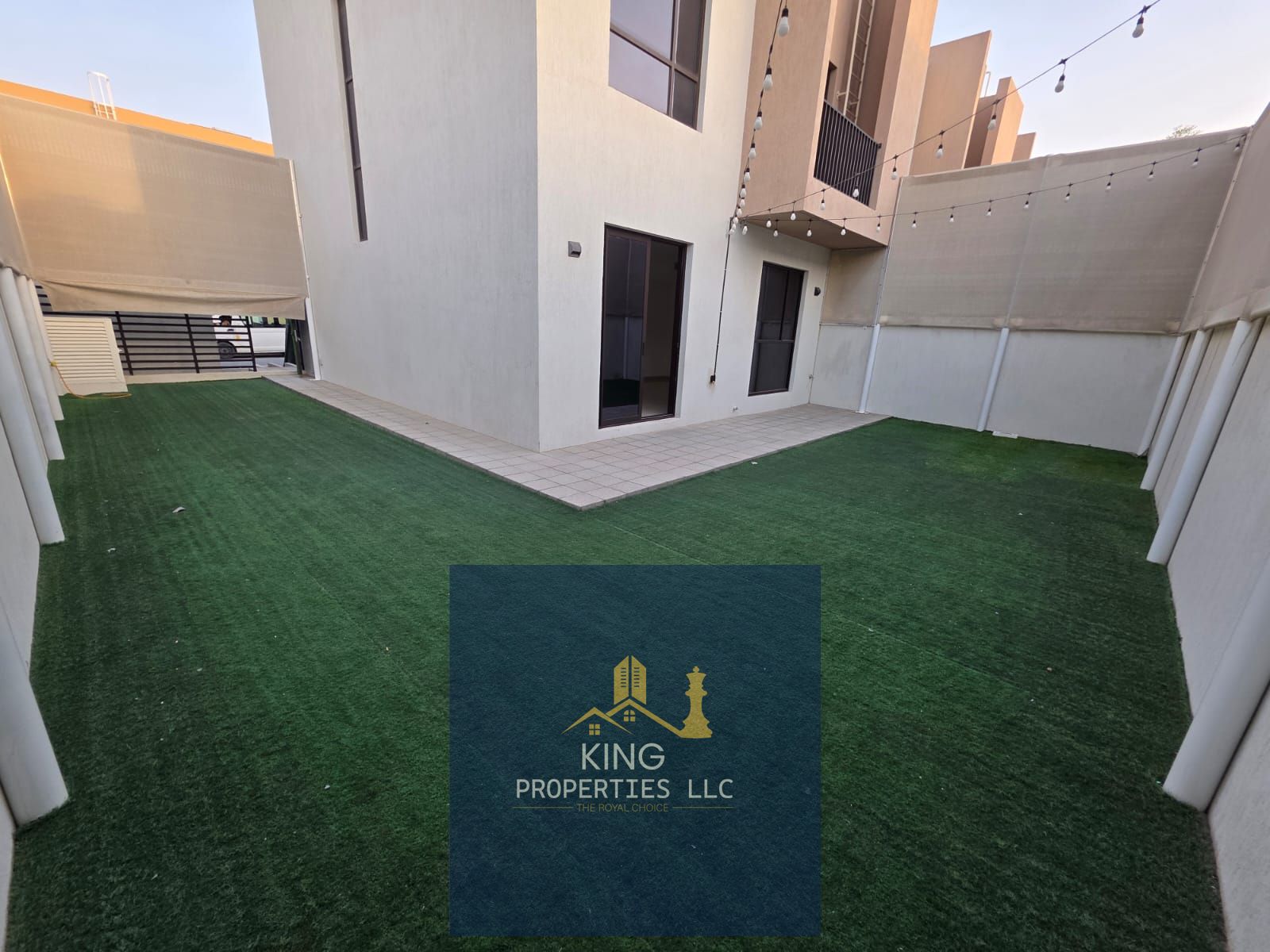 luxurious 3bhk townhouse available for rent