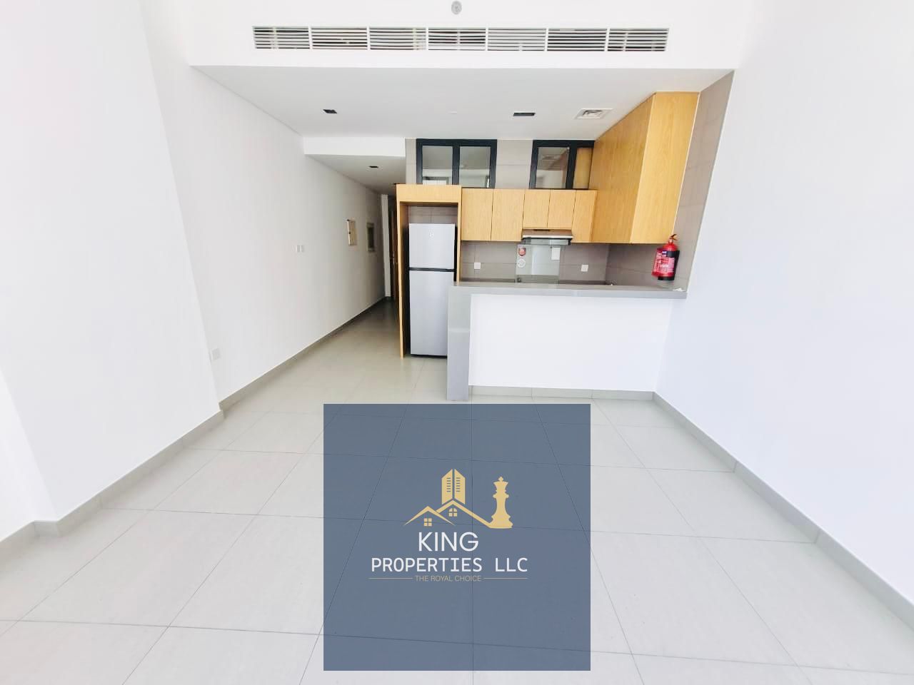 Luxurious Partition Studio Available for Rent