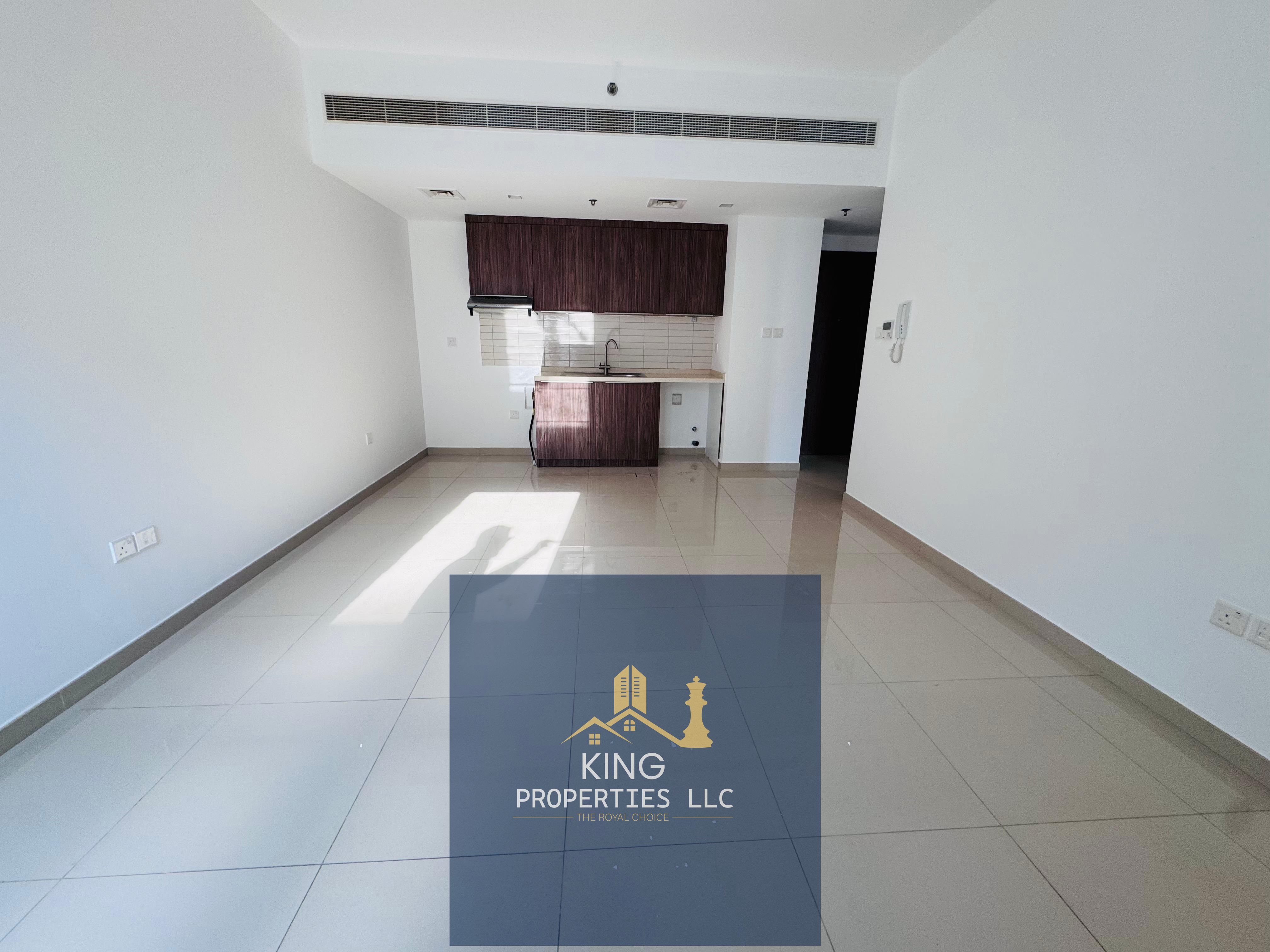 Stunning Views, Studio with open view available for rent