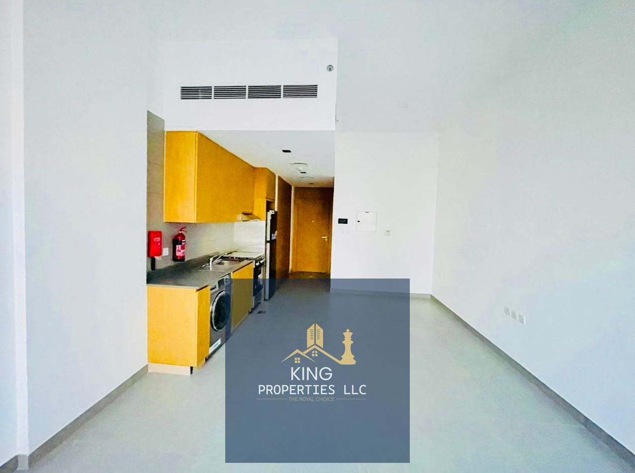 A studio is available for rent in Al Mamsha