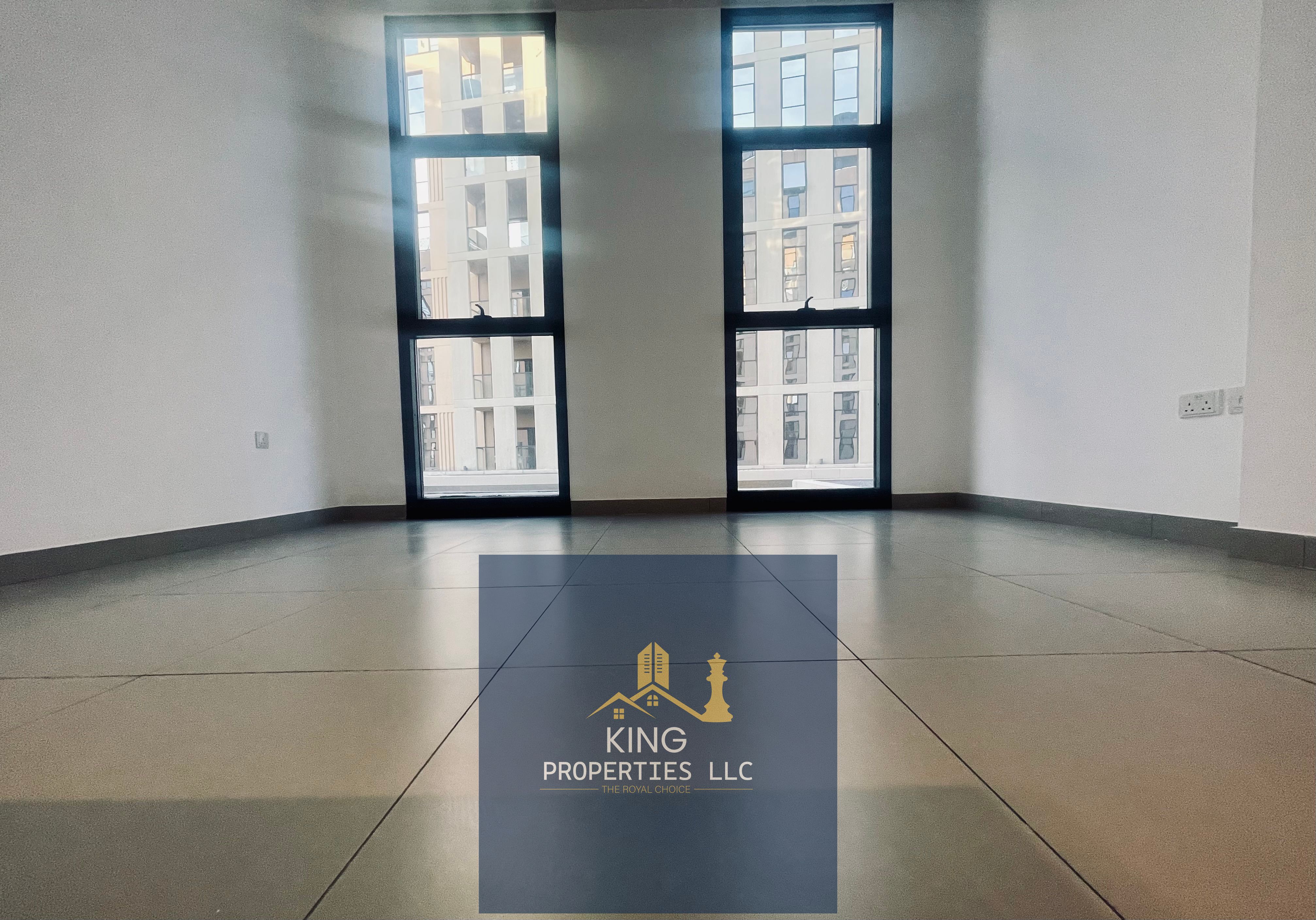 A partition studio is available for rent in Al Mamsha