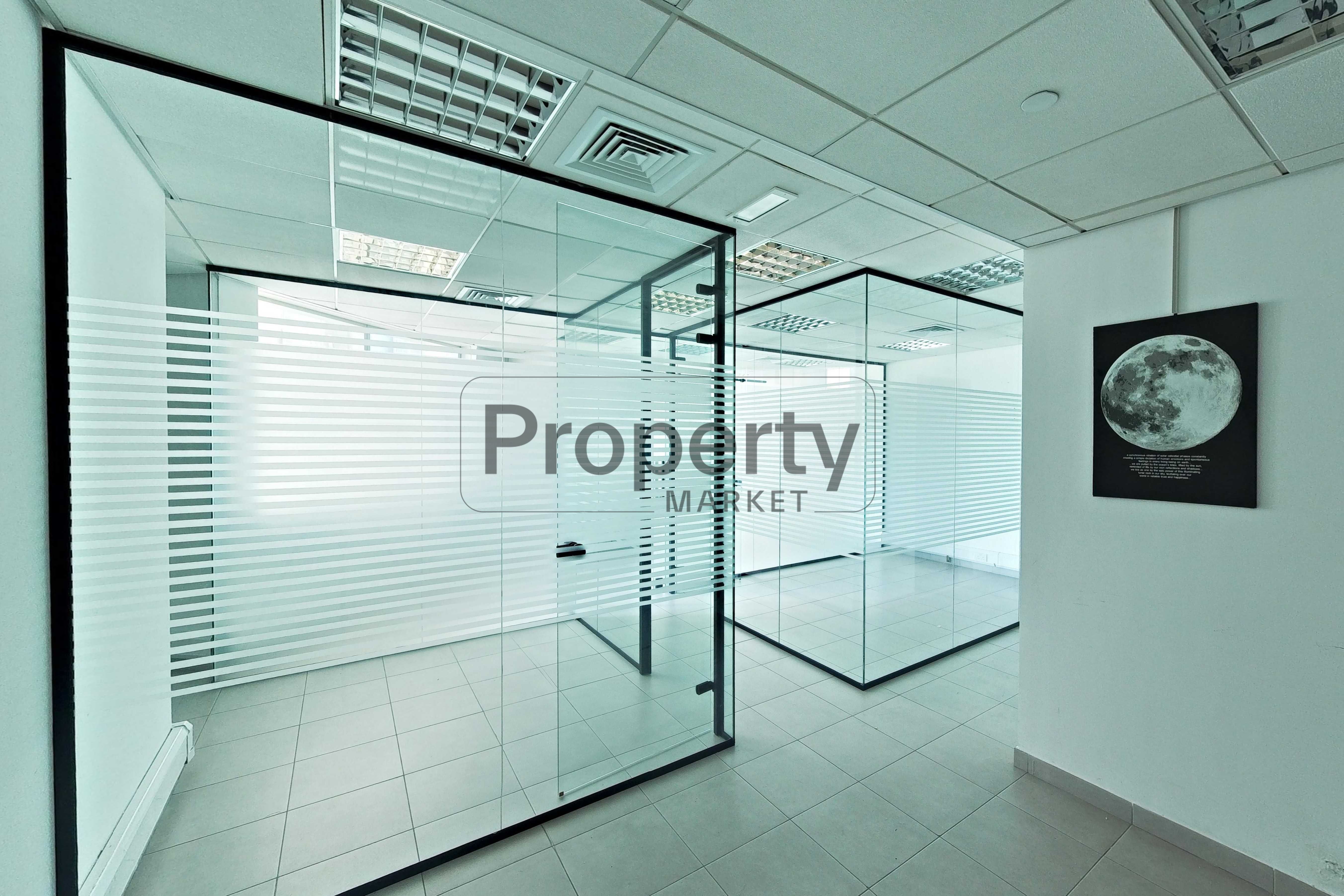 Fitted Office | Vacant | Glass-Partioned