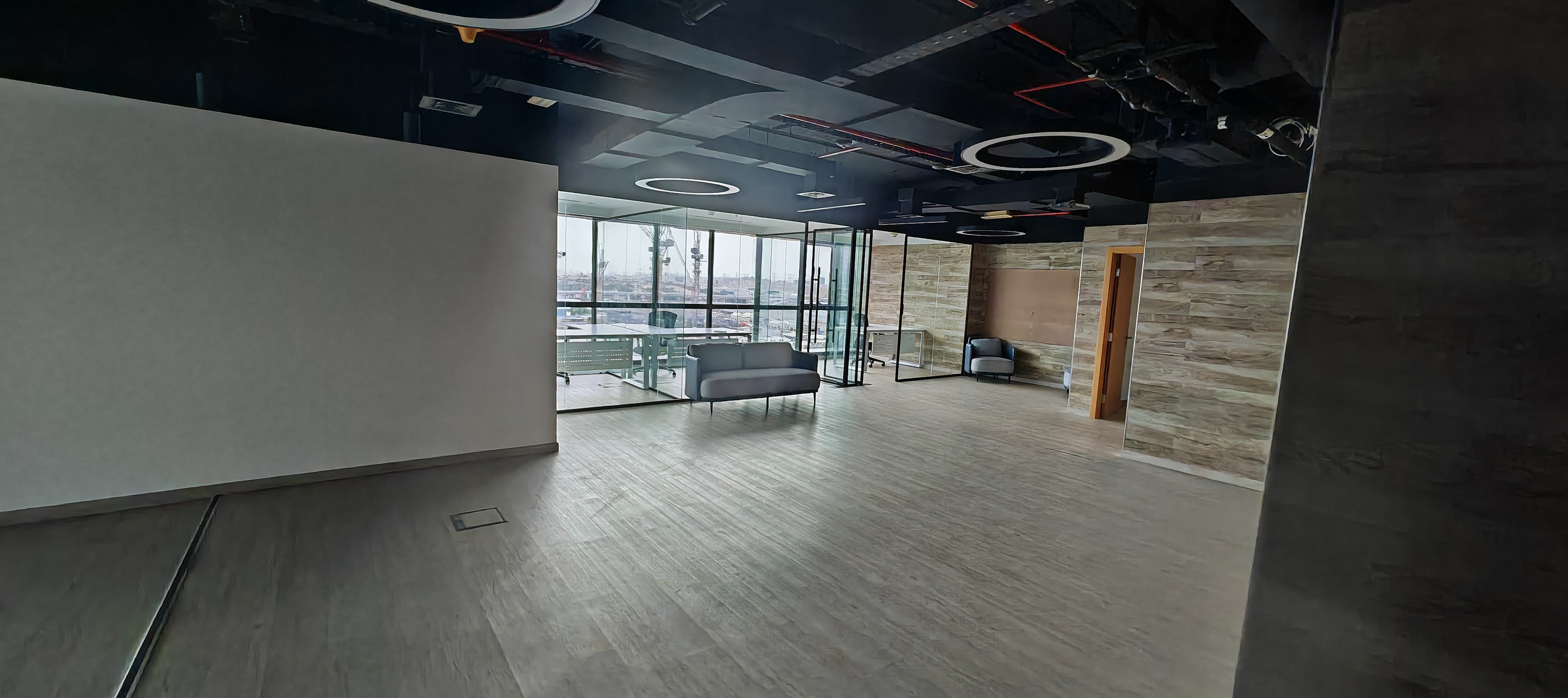 Premium 2 open fitted offices - Grade A Building – Ready to move