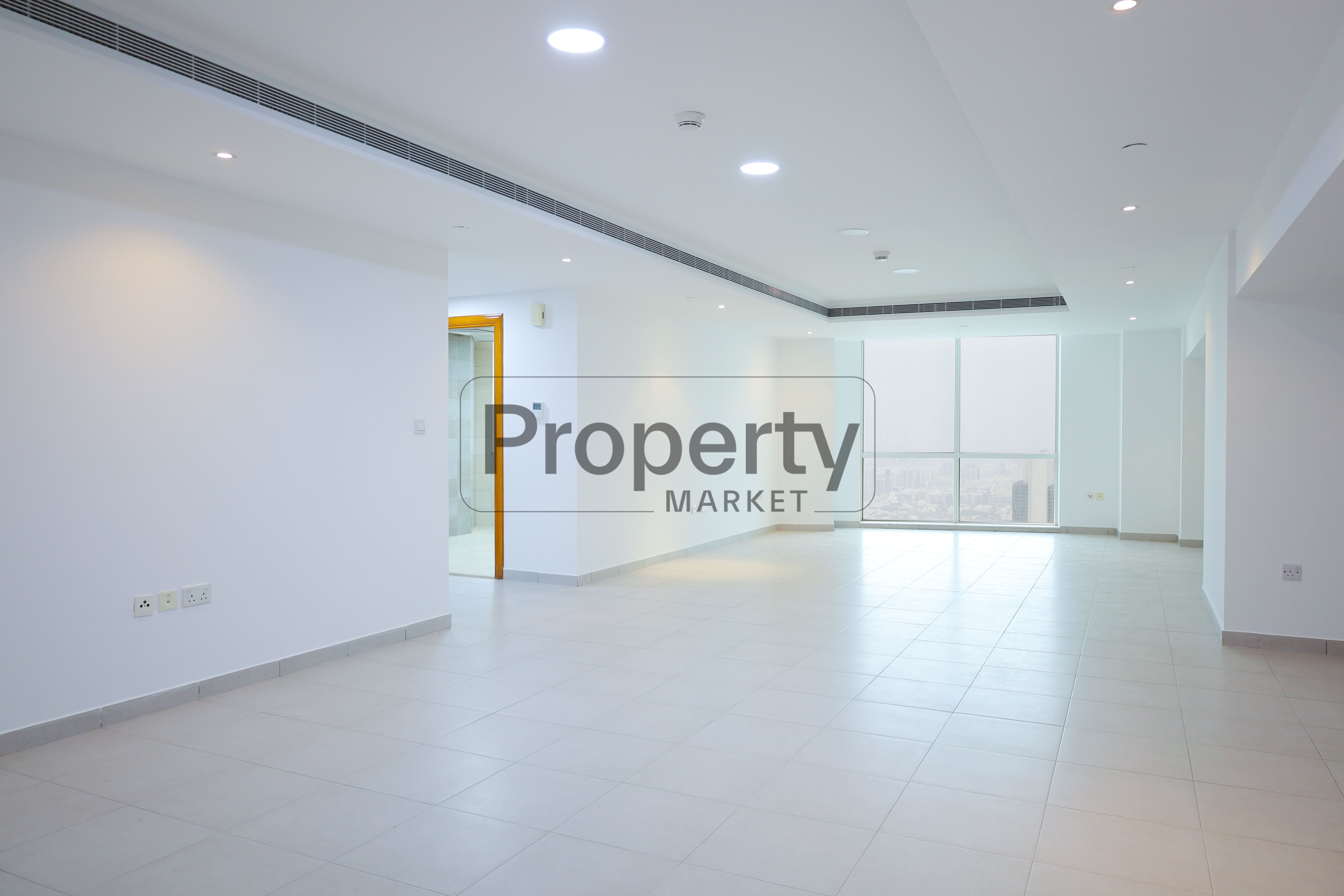 Vacant | High Floor | Huge Layout | Near Metro