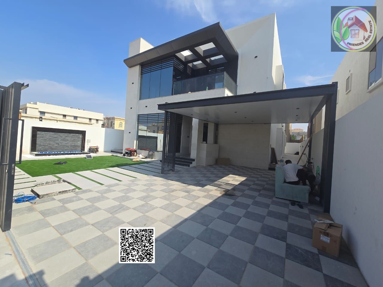 luxurious villa with a stunning architectural design, located opposite Ajman Academy and next to a mosque – Modern elegance that is immediately