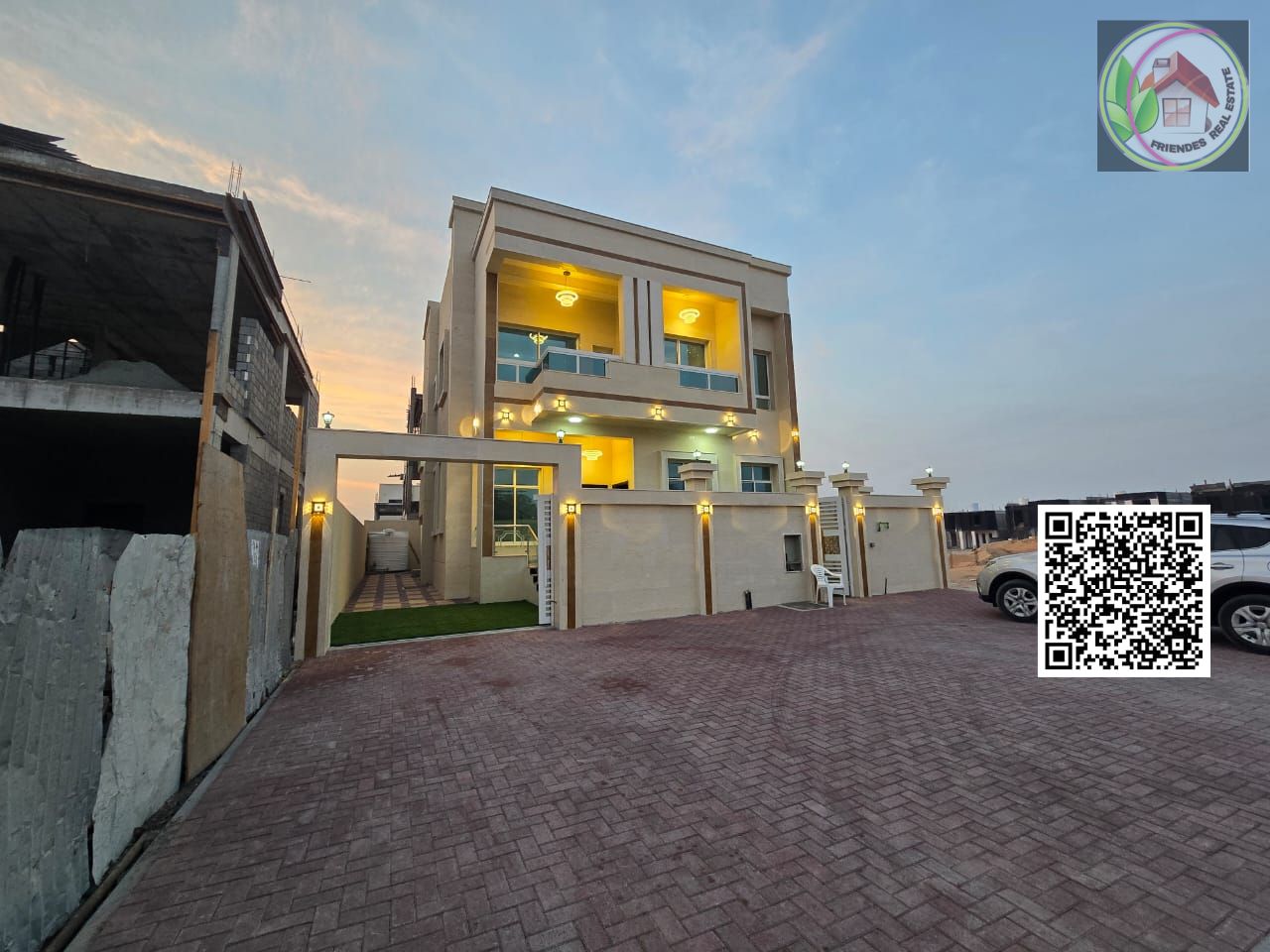 Luxury villa for sale in a prime location – spacious land area and elegant design, including electricity and registration fees.