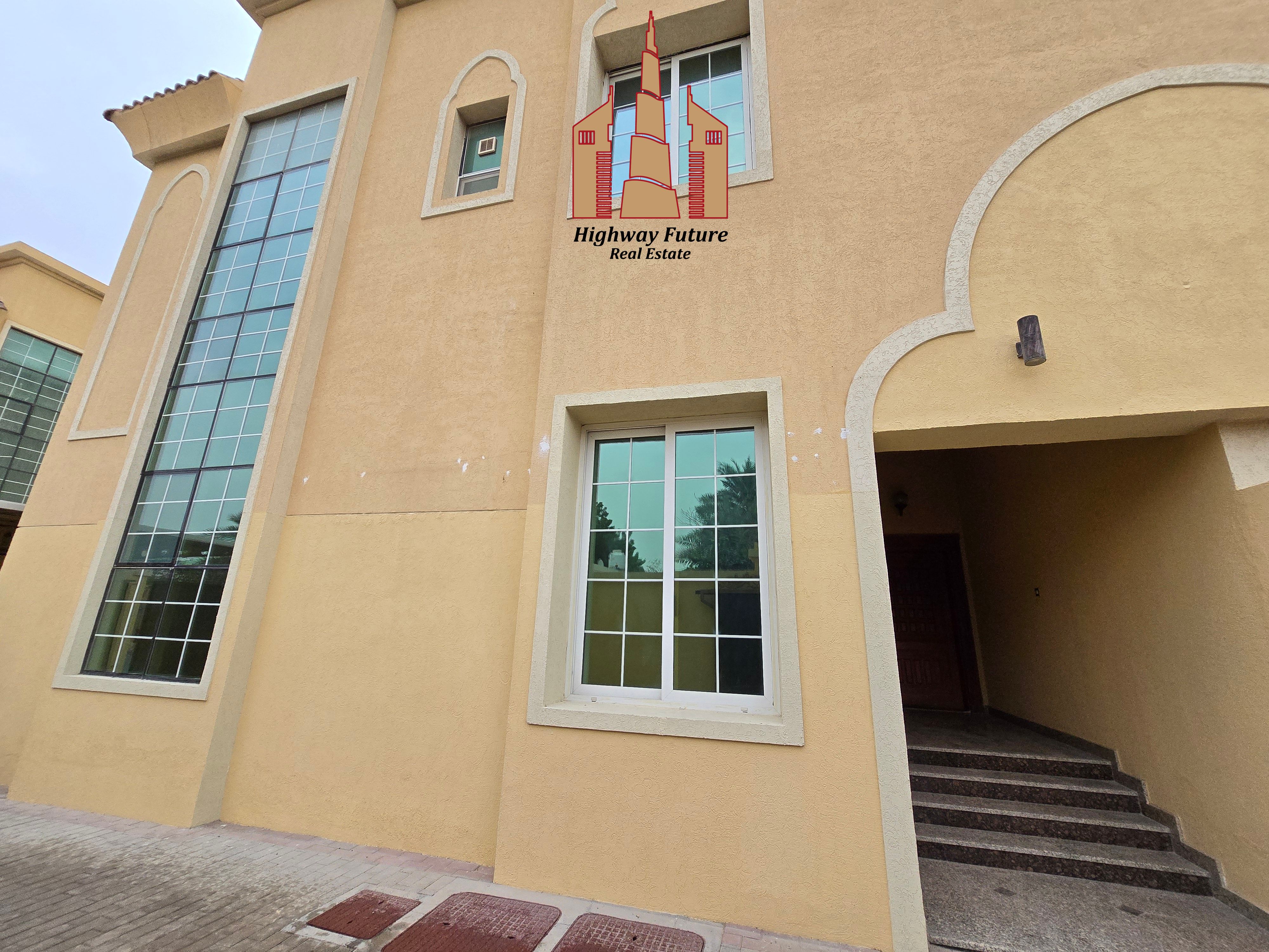 Like brand new 4 bedroom villa Majlis 2 big hall central Ac wardrobes parking maid room just 150k