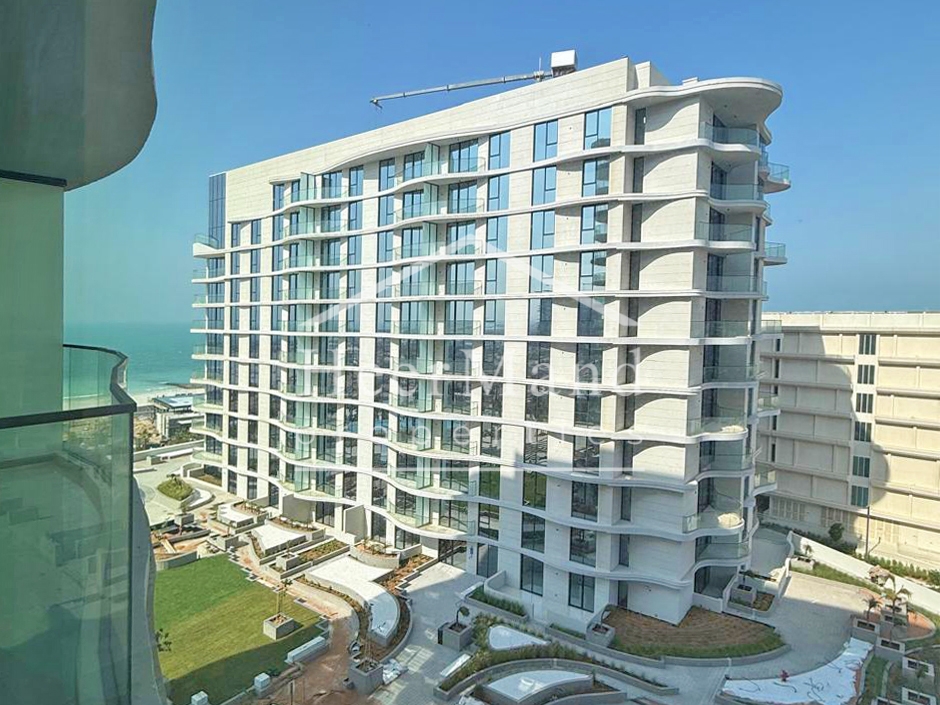 Hyatt Island - Higher Floor - One Bed Beach Living