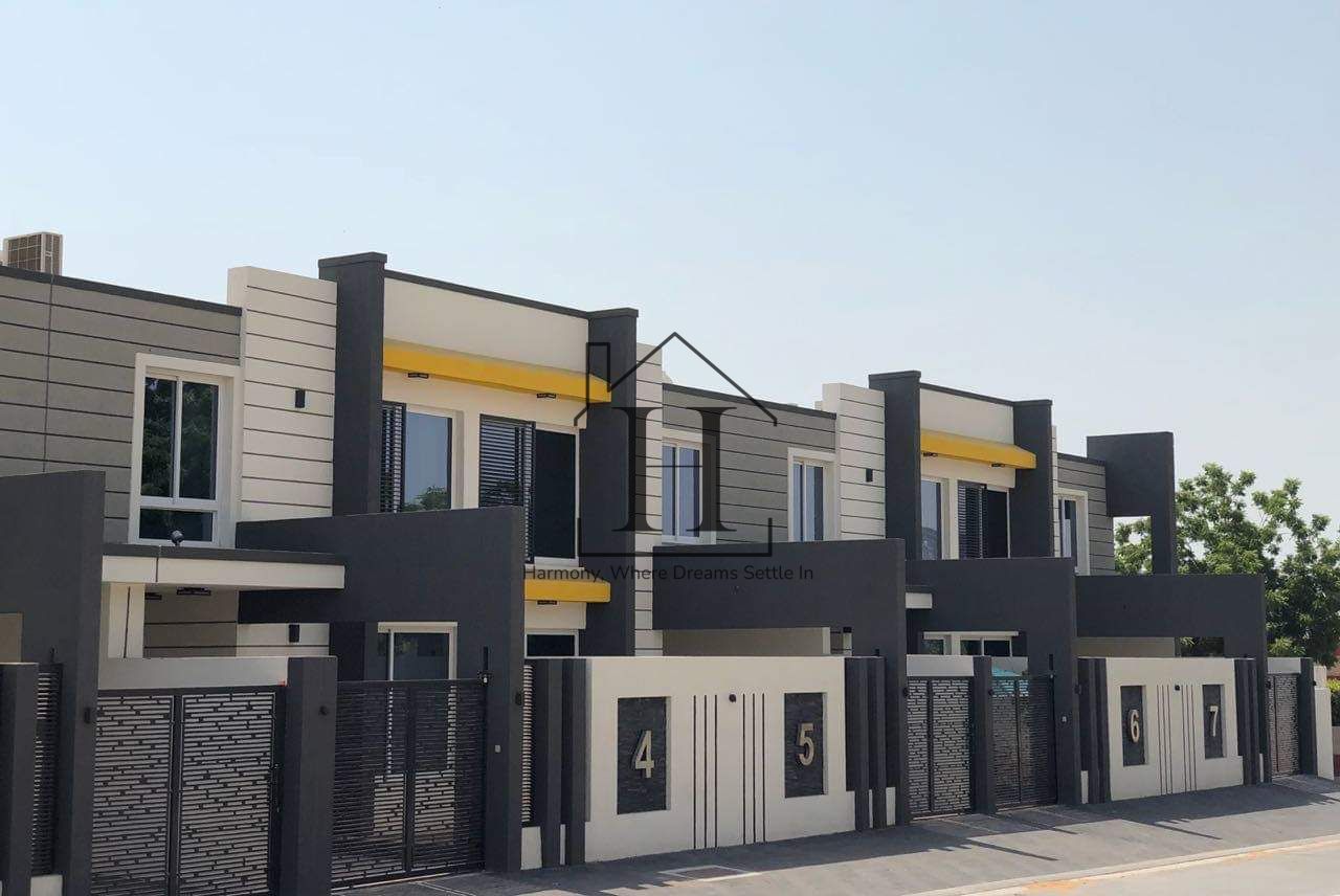 Inside Compound l Modern l Expat Choice l Spacious l Private l Small front Garden l Parking Space l Maid's Quarter