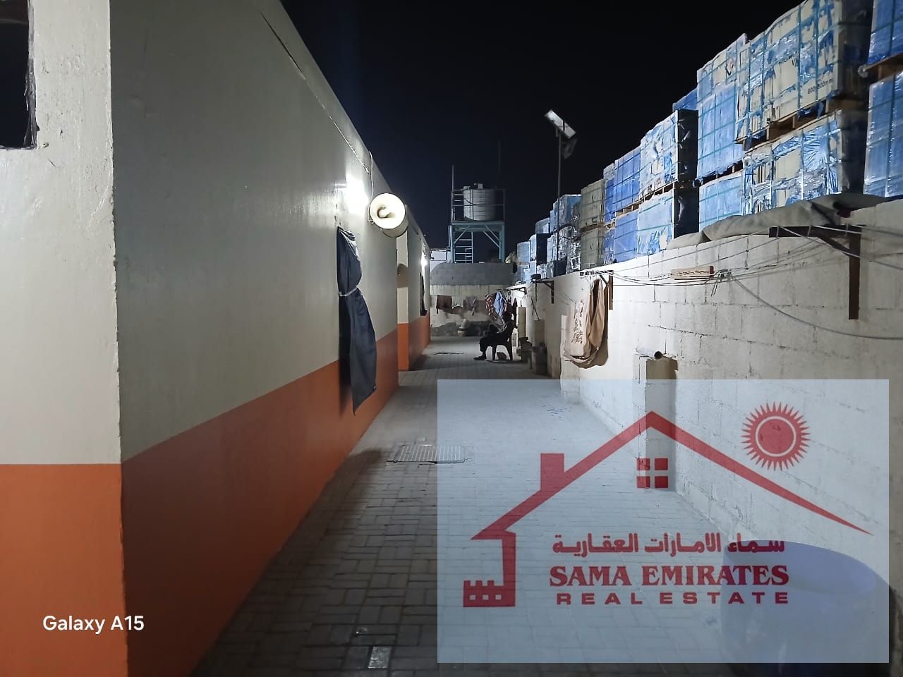 20 spacious rooms // split unit A-C // 8 persons capacity