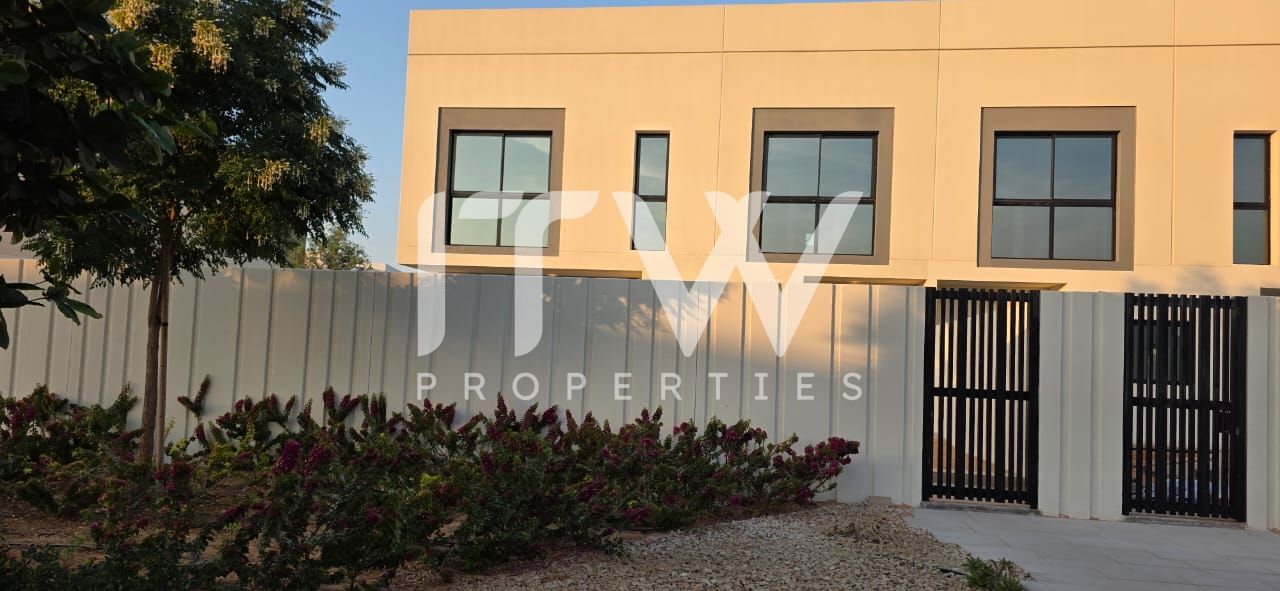 Corner Villa | Stunning Landscaped | Call Now