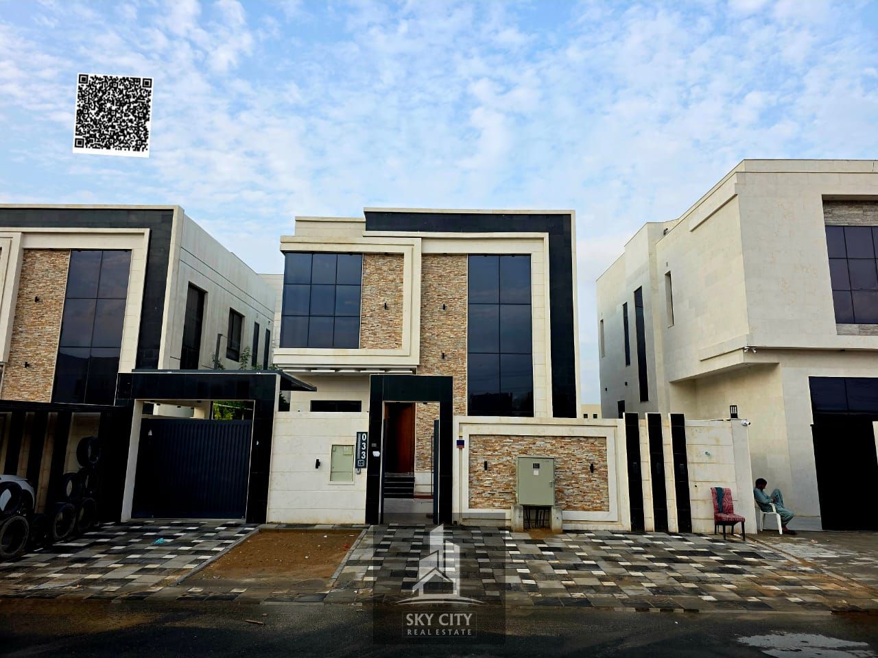 Now is your chance to own your dream villa in Ajman - a luxurious modern design and an unparalleled location! Your dream villa is ready, at a price th