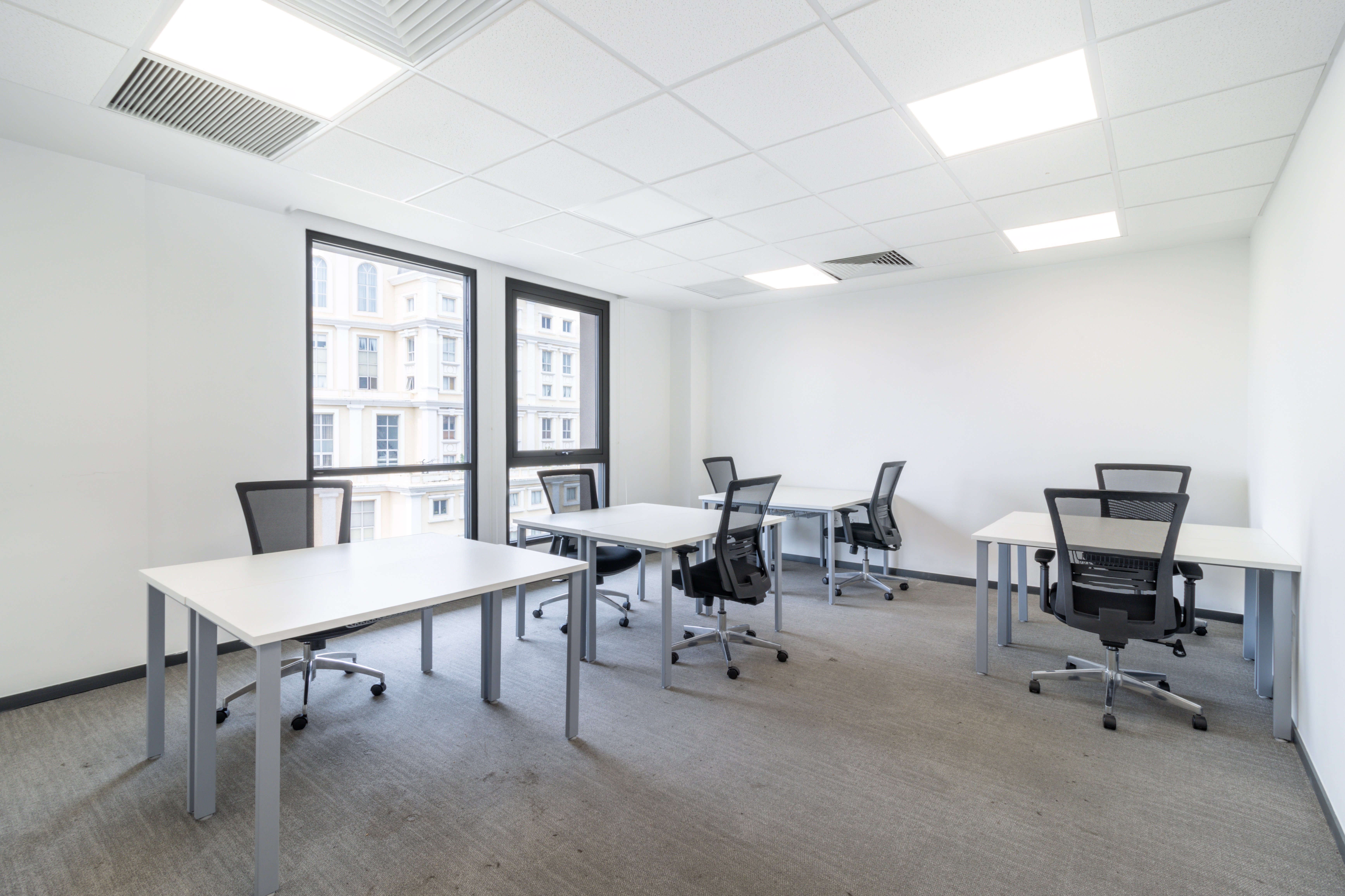 Rent a large office space for 50 persons in Spaces Media City Dubai