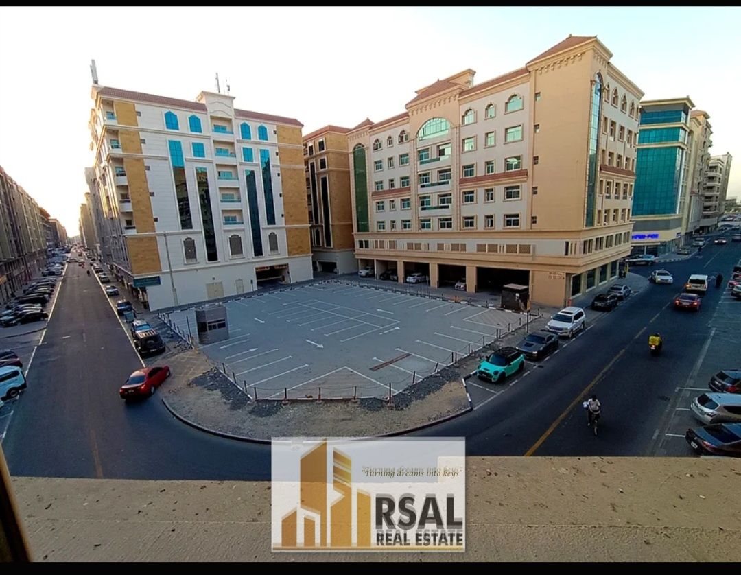 Lavish Family 2Bhk With 3-Bathroom/GYM/Building Coverd Parking/Ready to Move/Easy Payment/Near the Nasto Hypermarket