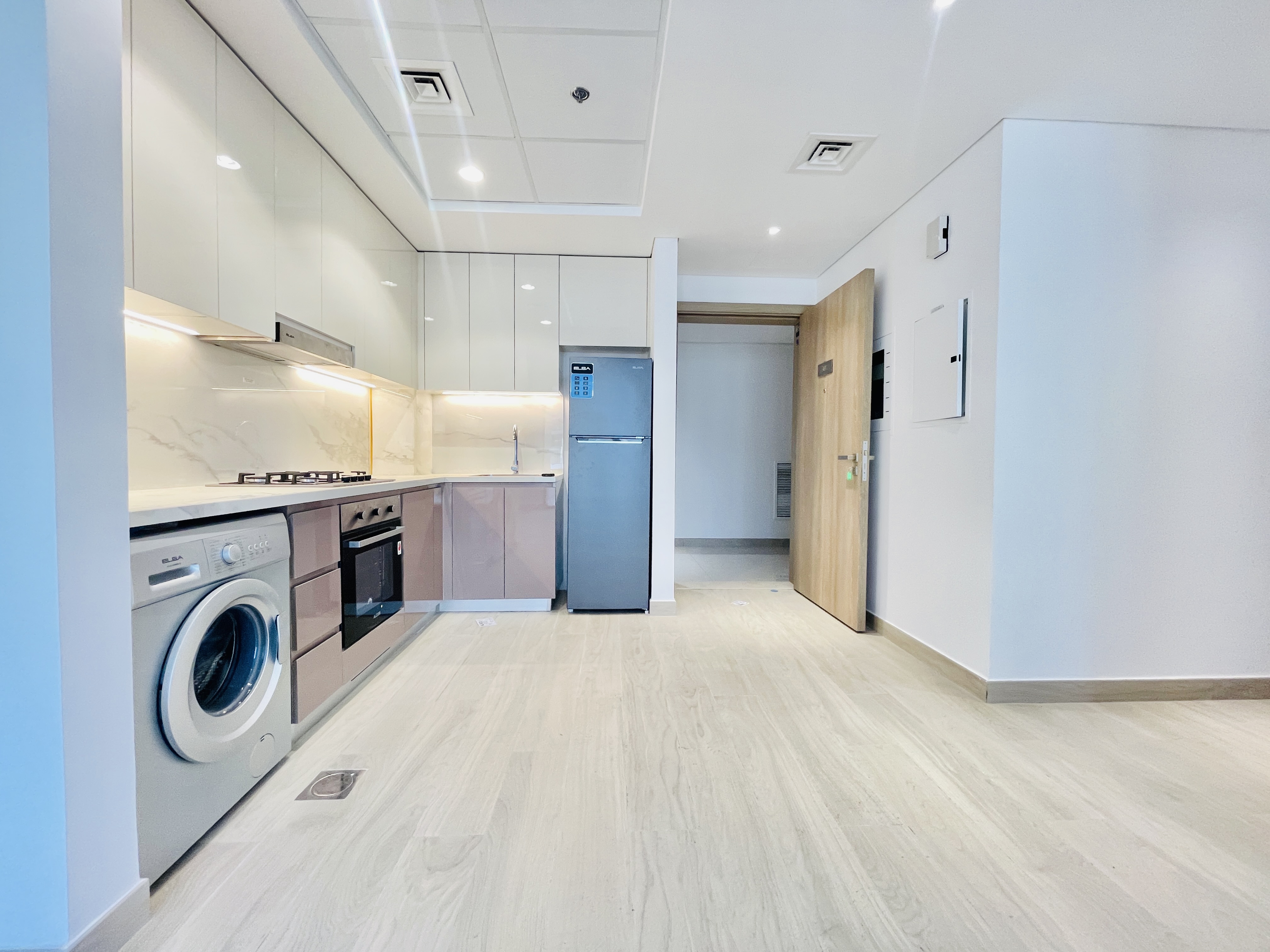 Luxury | Chiller-Free |2 BHK | Semi Furnished | All Amenties Are Available