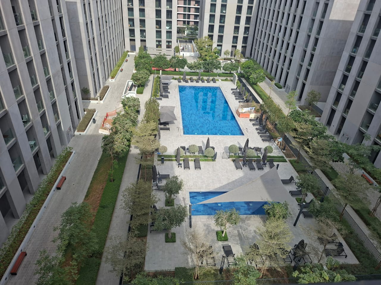 Lxury and Like Brand new apartment with balcony with master room with waldrop parking jym pool
