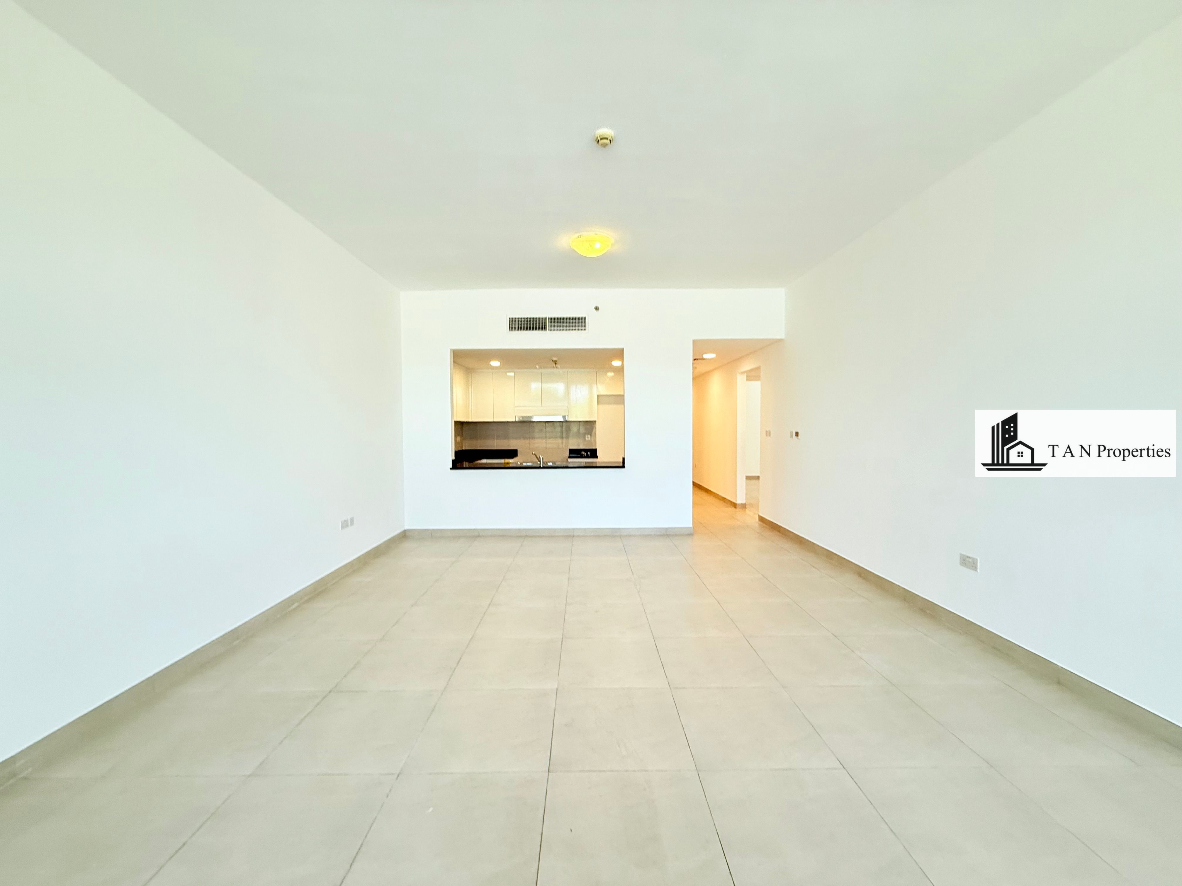 Chiller Free 2BR ~ Terrace Appartment~ Elegant Layout
