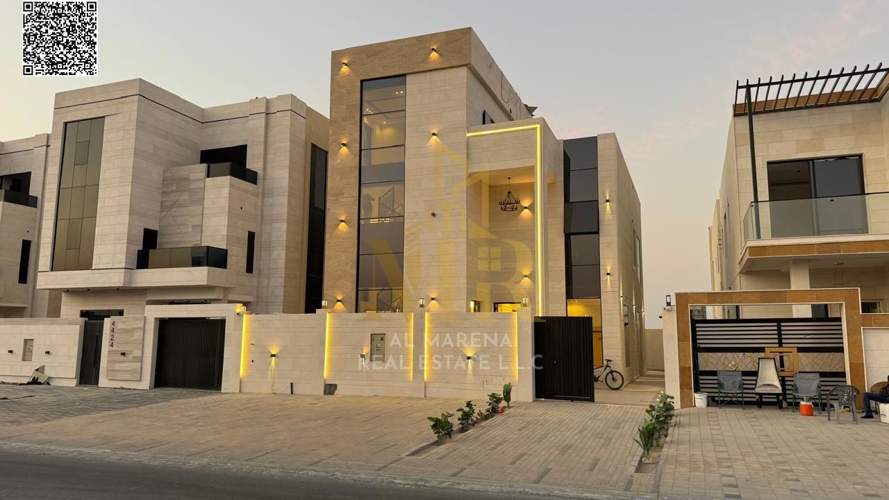 Villa in a prime location, two floors and a roof, 5 master bedrooms, registration fees included